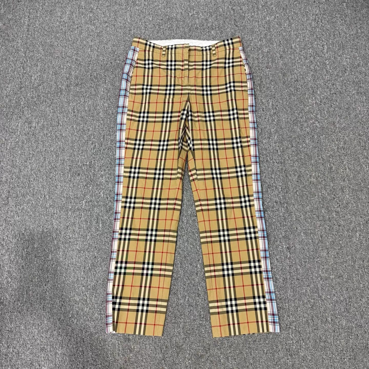 Burberry Burberry Classic Check Silk Trousers UK6 99 New Size 26" / US 2 / IT 38 - 1 Thumbnail