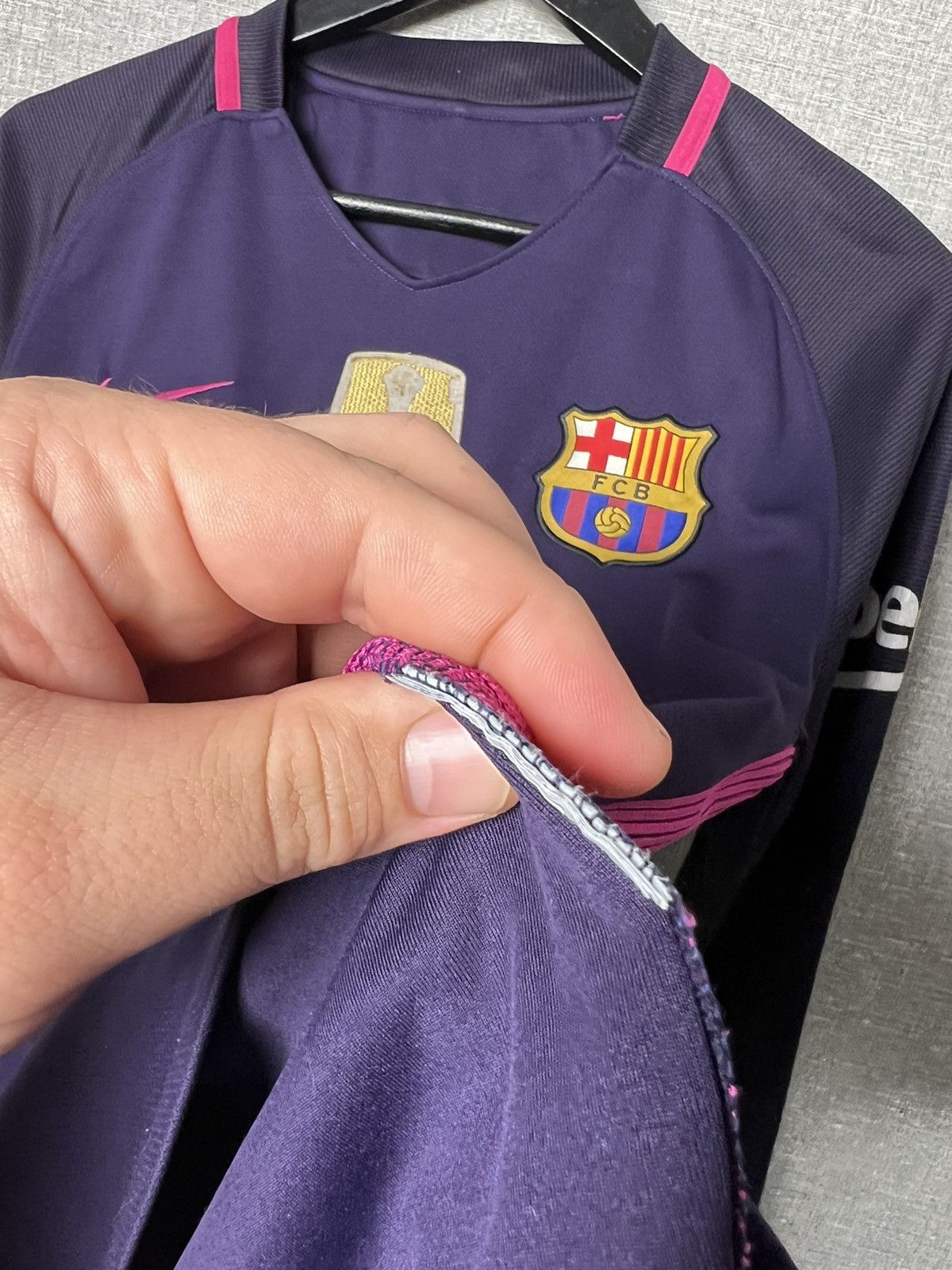 Nike #9 Suarez Barcelona Nike 2016/17 Away Long Sleeve Jersey Size US S / EU 44-46 / 1 - 19 Thumbnail