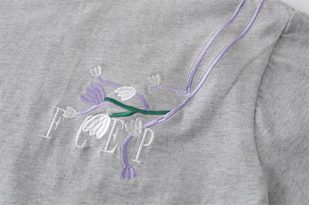 Japanese Brand × Vintage Men's hip-hop loose casual floral embroidered T-shirt Size US M / EU 48-50 / 2 - 3 Thumbnail