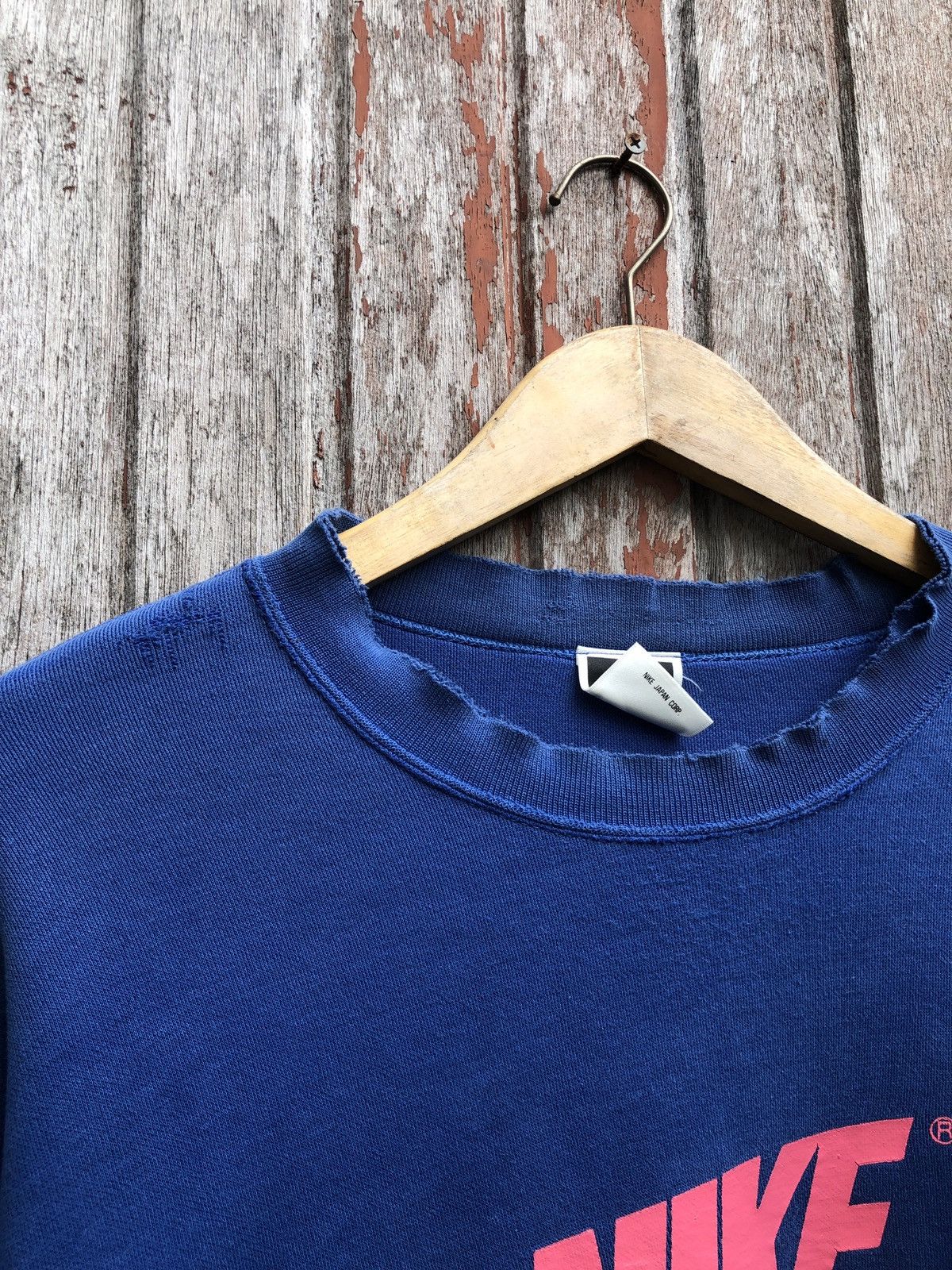 Nike × Vintage Nike Vintage Crewneck trashed Size US L / EU 52-54 / 3 - 5 Thumbnail