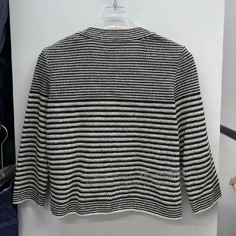 Chanel Chanel Multi-Color Women's Pullover Sweater . Size M / US 6-8 / IT 42-44 - 2 Thumbnail