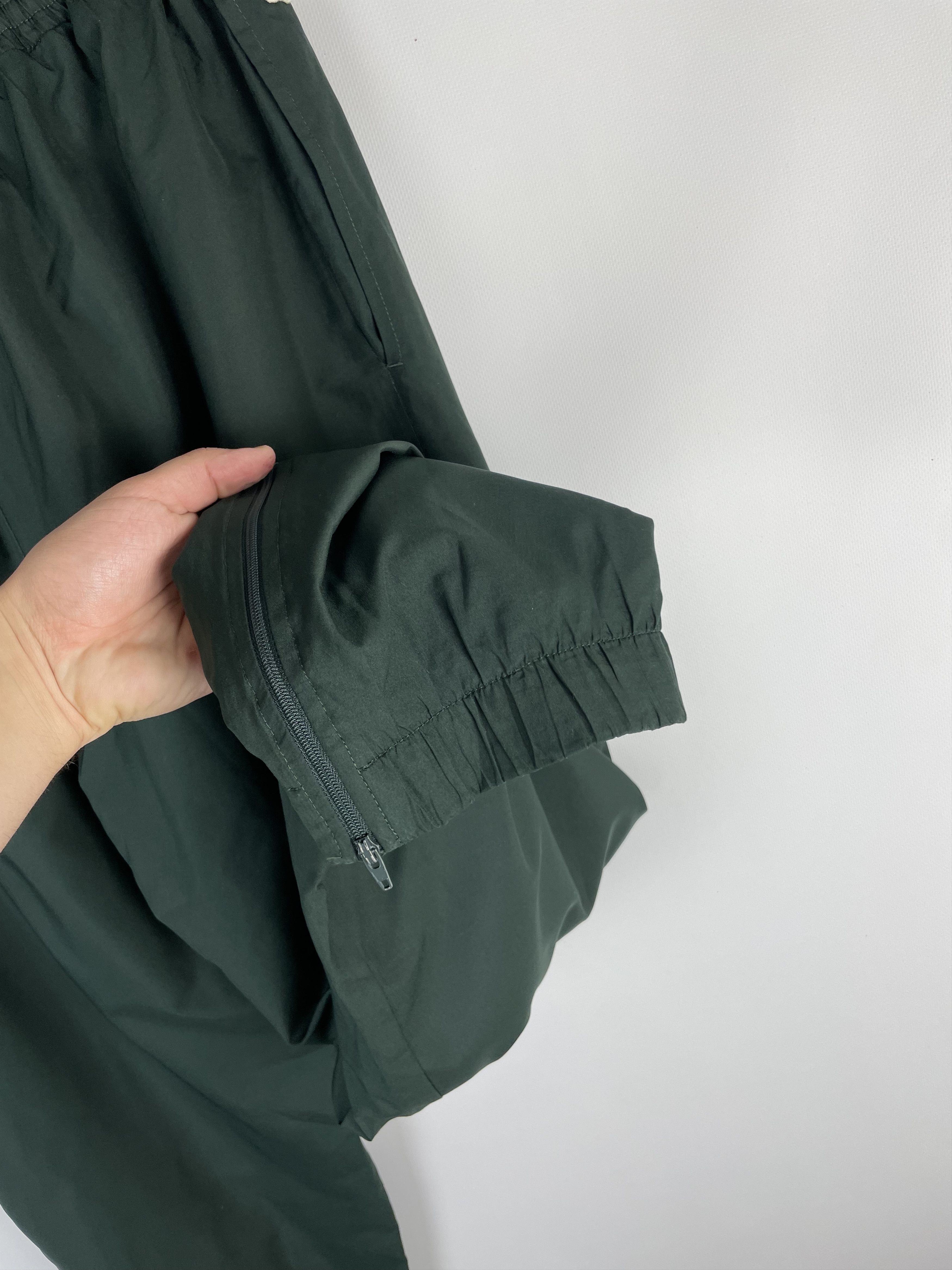Lacoste Vintage Lacoste Nylon Track Pants Size US 34 / EU 50 - 11 Thumbnail
