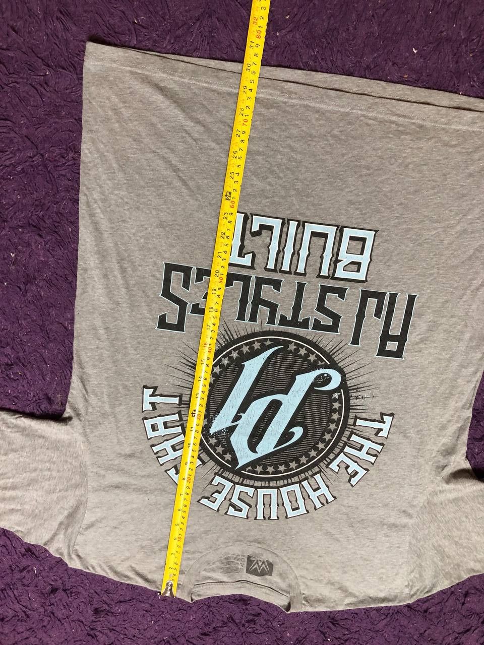 WWE Vintage luxury WWE T-shirt gray big print crazy Y2K Size US XL / EU 56 / 4 - 7 Thumbnail