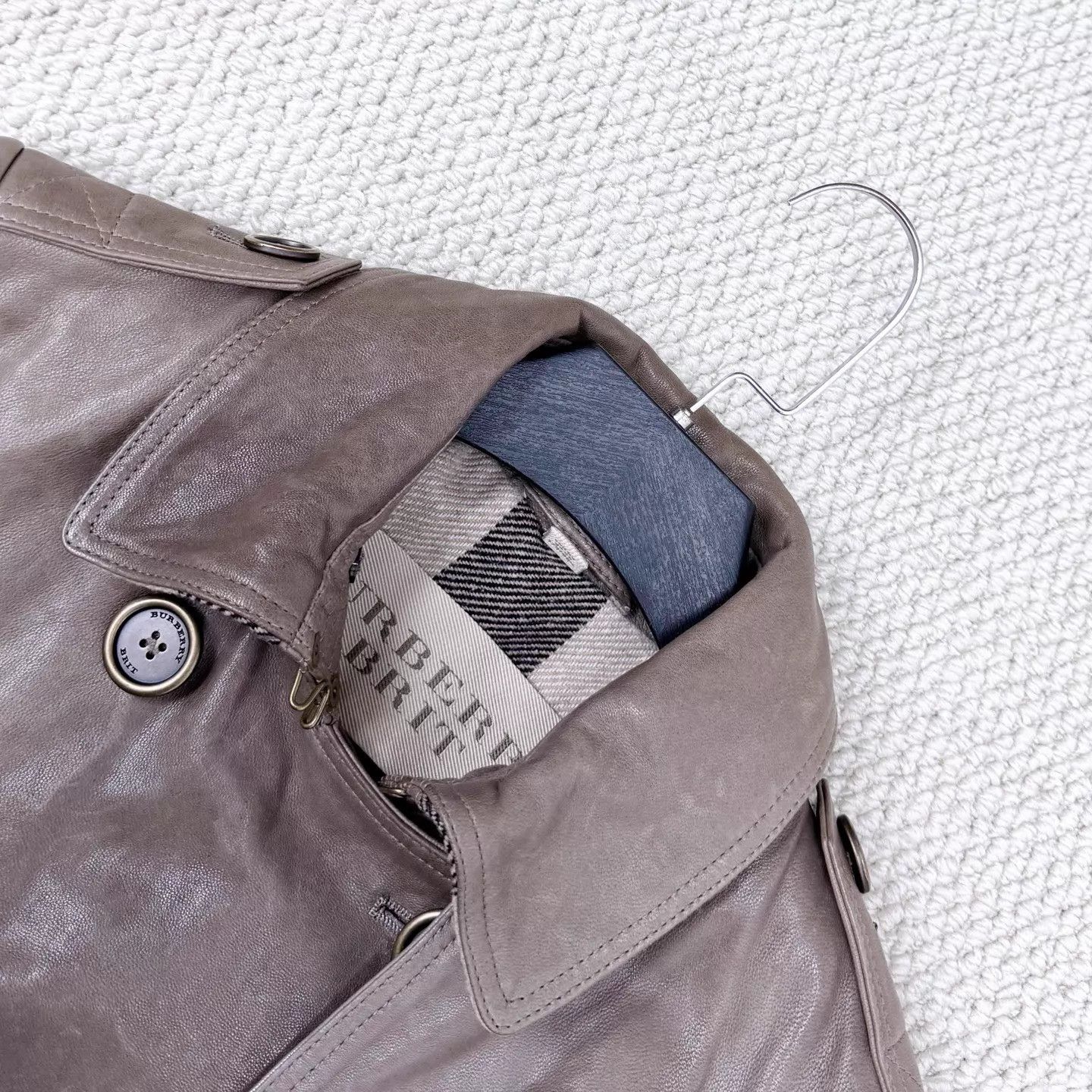 Burberry Burberry Distressed Lambskin Check Lined DB Coat UK10 Size M / US 6-8 / IT 42-44 - 4 Thumbnail
