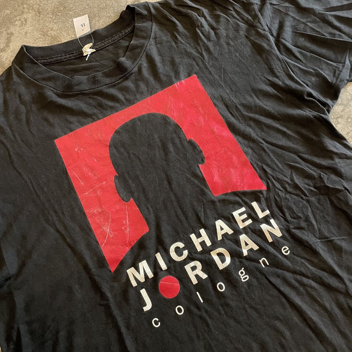 Jordan Brand × Vintage Vintage Micheal Jordan Cologne Tee/ Tshirt Size US L / EU 52-54 / 3 - 2 Thumbnail