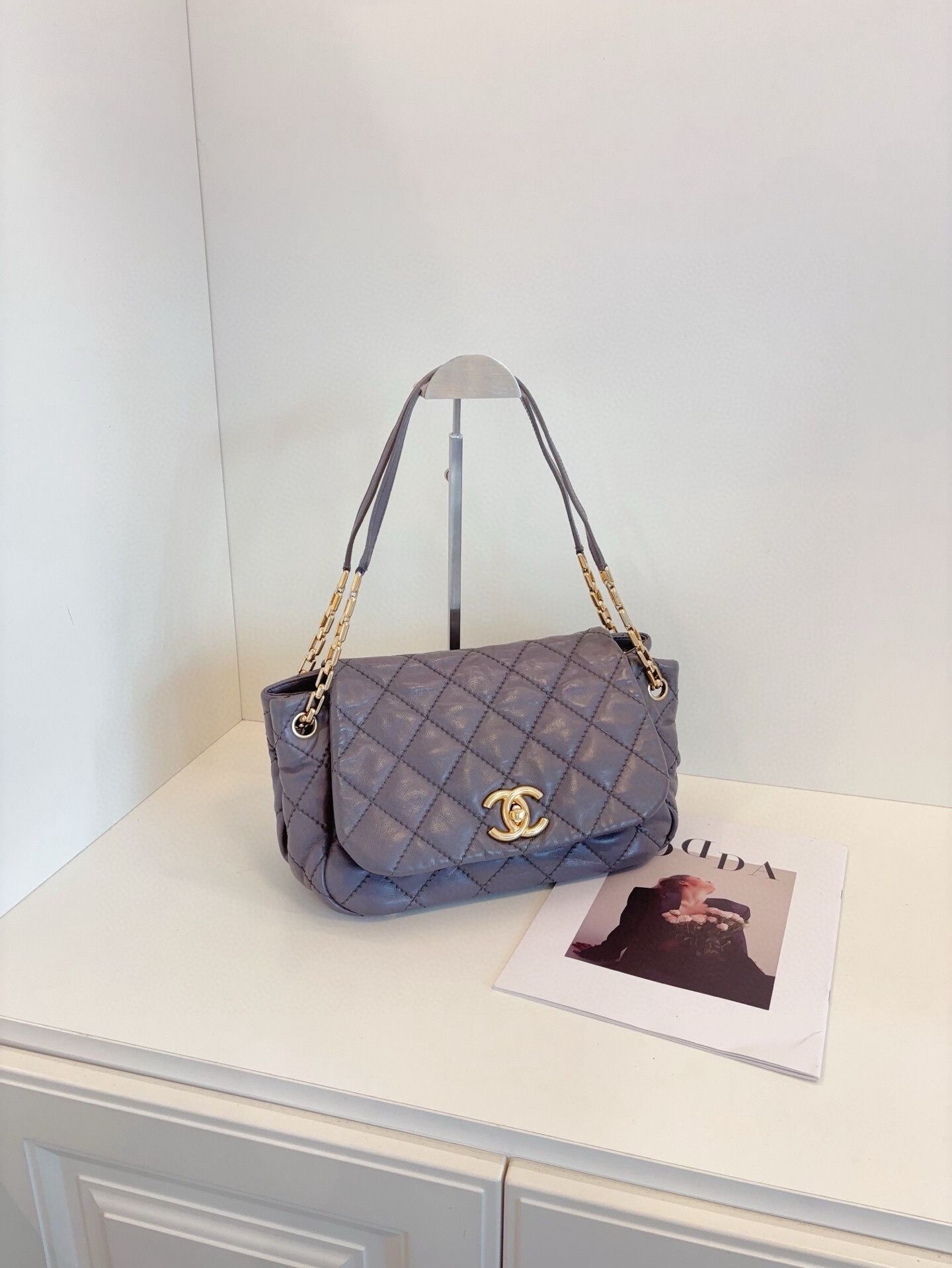 Chanel Pre-loved Bag Very good condition Size ONE SIZE - 1 Thumbnail