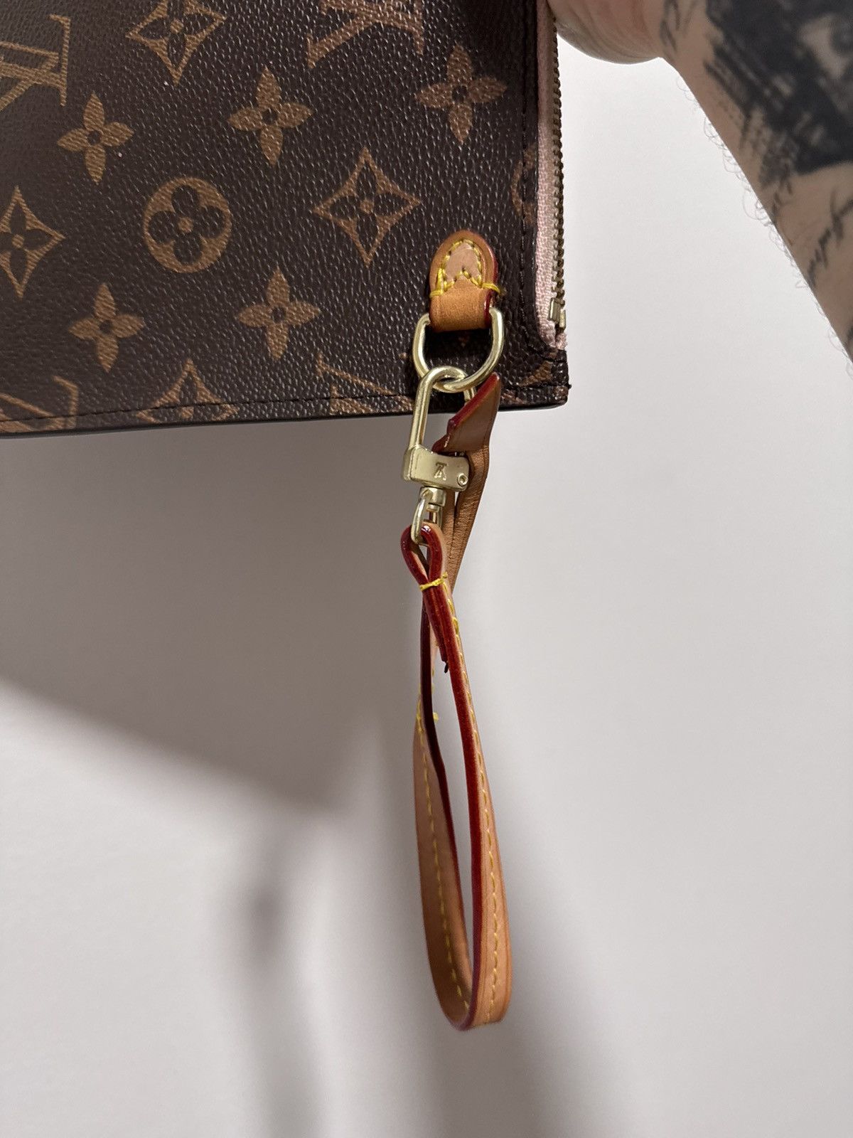 Louis Vuitton Louis Vuitton Clutch Size ONE SIZE - 3 Thumbnail