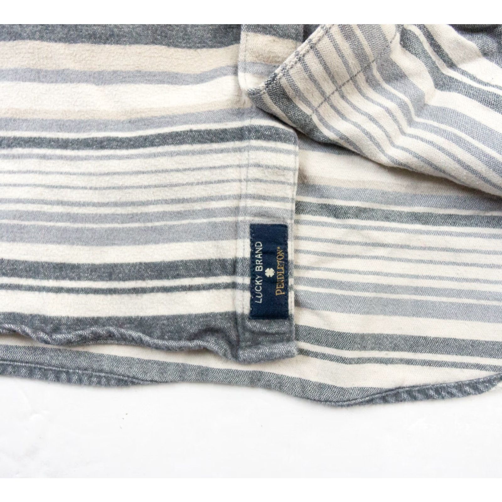 Pendleton Lucky Brand Pendleton Shirt Button-Up Flannel Striped Multicolor Mens Medium Regular Fit All Seasons Size US M / EU 48-50 / 2 - 4 Thumbnail