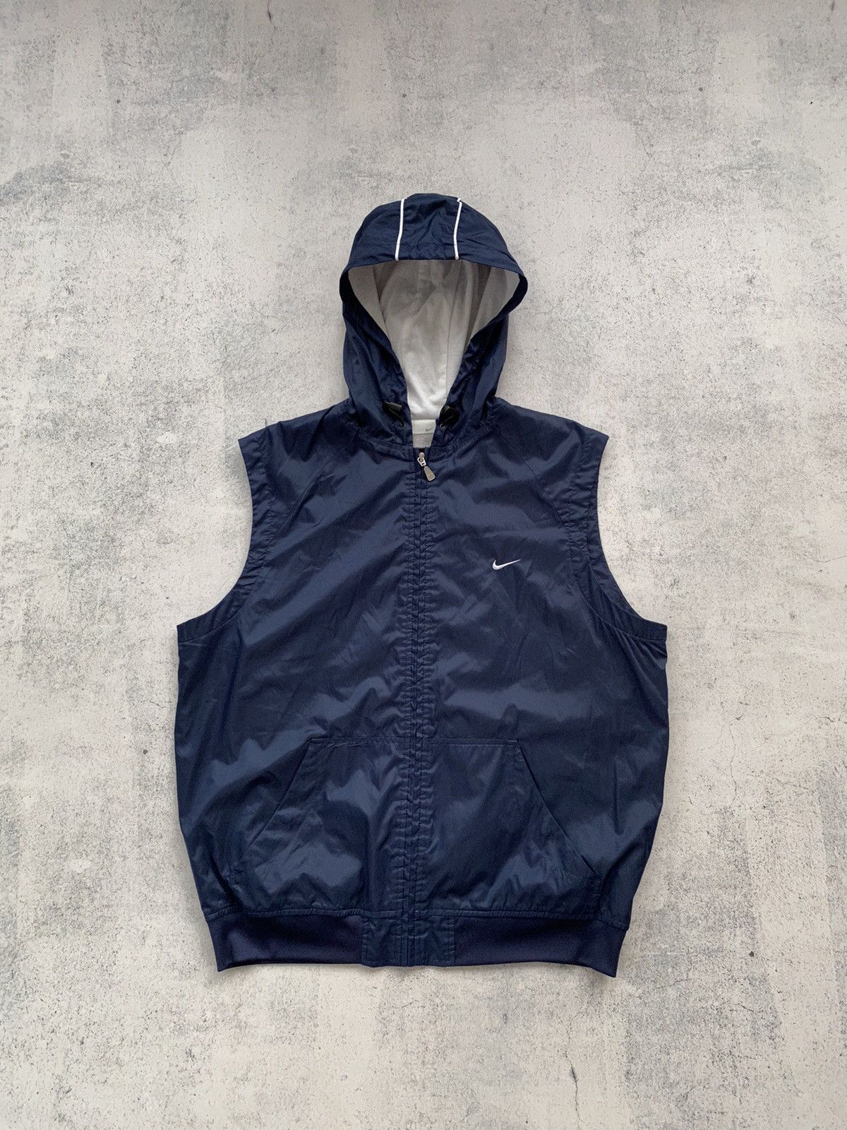 Men's Nike Vests | Grailed