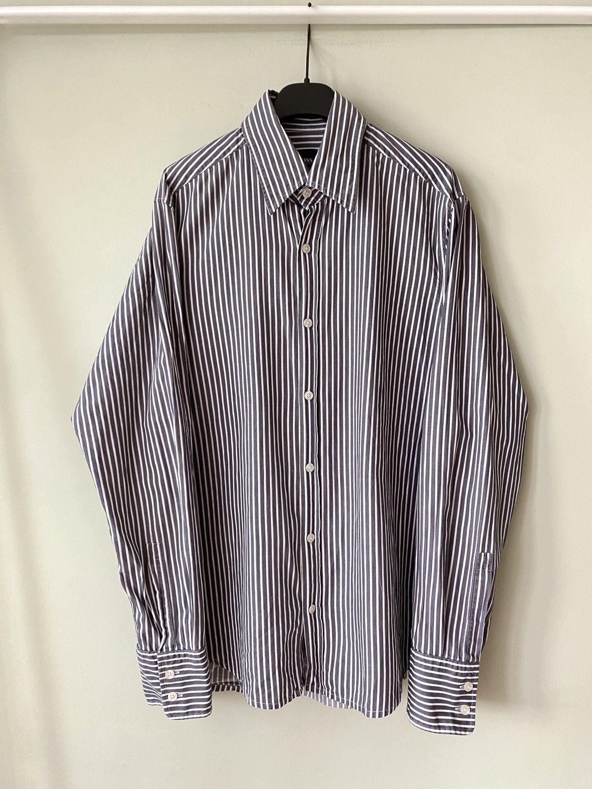 Hugo Boss Hugo Boss Fitted Ls stripe shirt Size US M / EU 48-50 / 2 - 1 Thumbnail