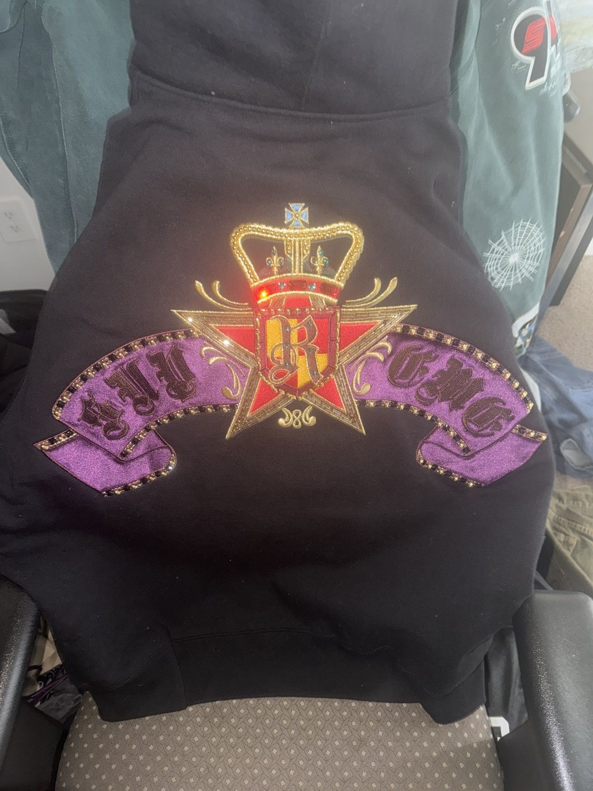 Supreme Crest Hoodie | Grailed