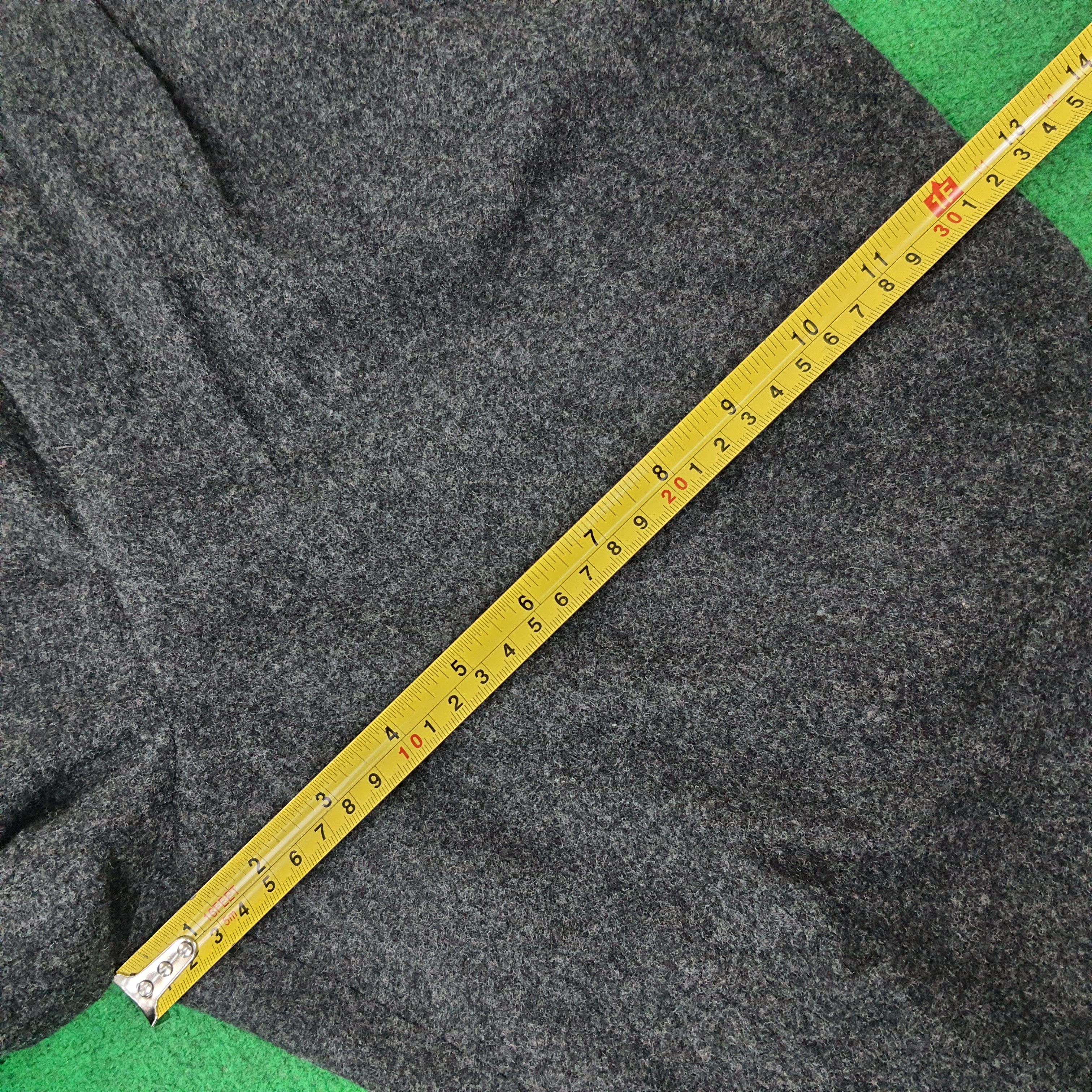 Hai Sporting Gear Vintage Hai Sporting Gear by Issey Miyake Short C252N7 Size US 27 - 12 Thumbnail