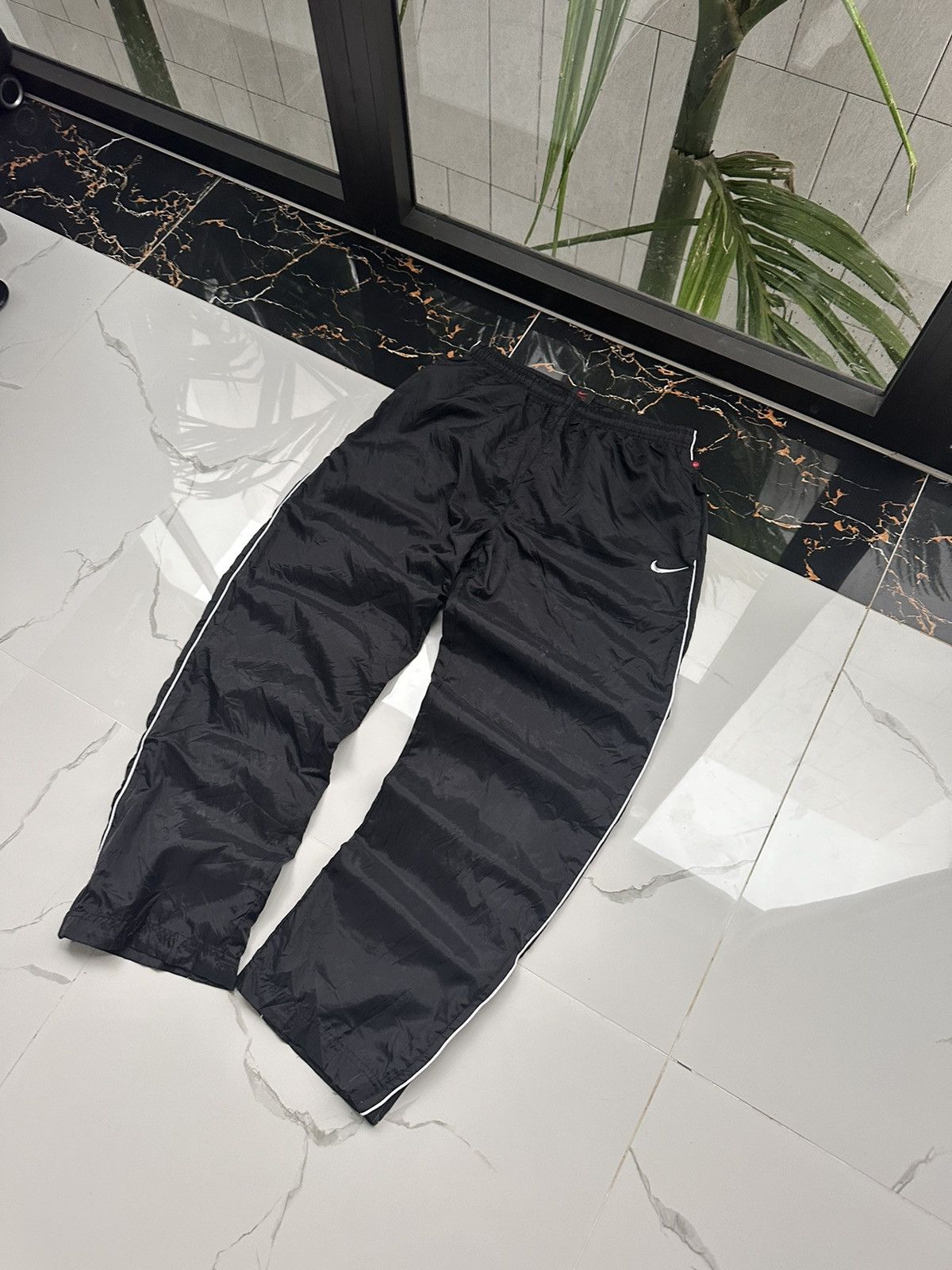 Nike × Vintage NIKE VINTAGE BASIC LOGO STREETWEAR SWEATPANTS Size US 33 - 3 Thumbnail