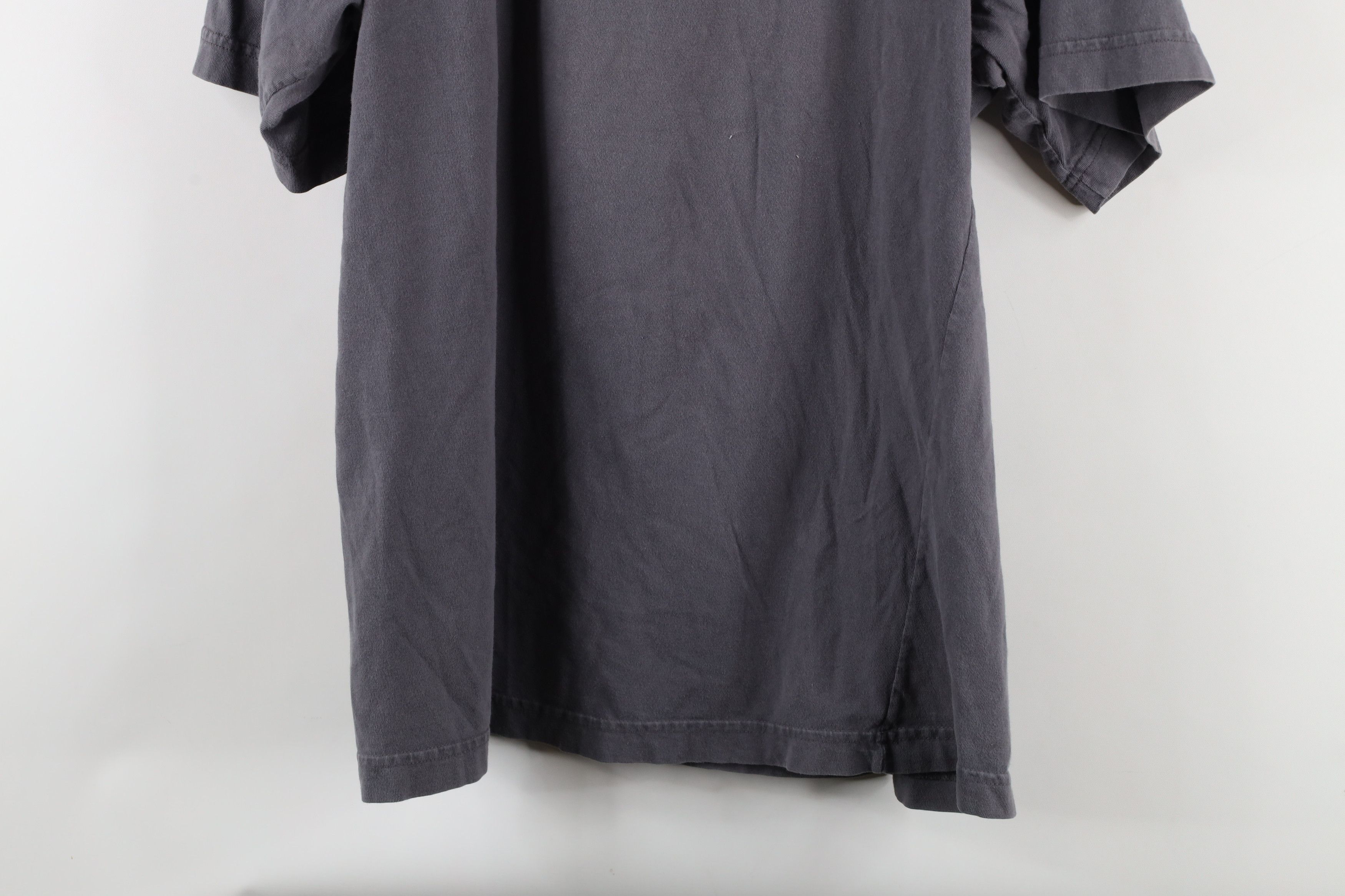 Vintage Vintage 90s Streetwear Short Sleeve T-Shirt Gray Cotton Size US M / EU 48-50 / 2 - 9 Thumbnail