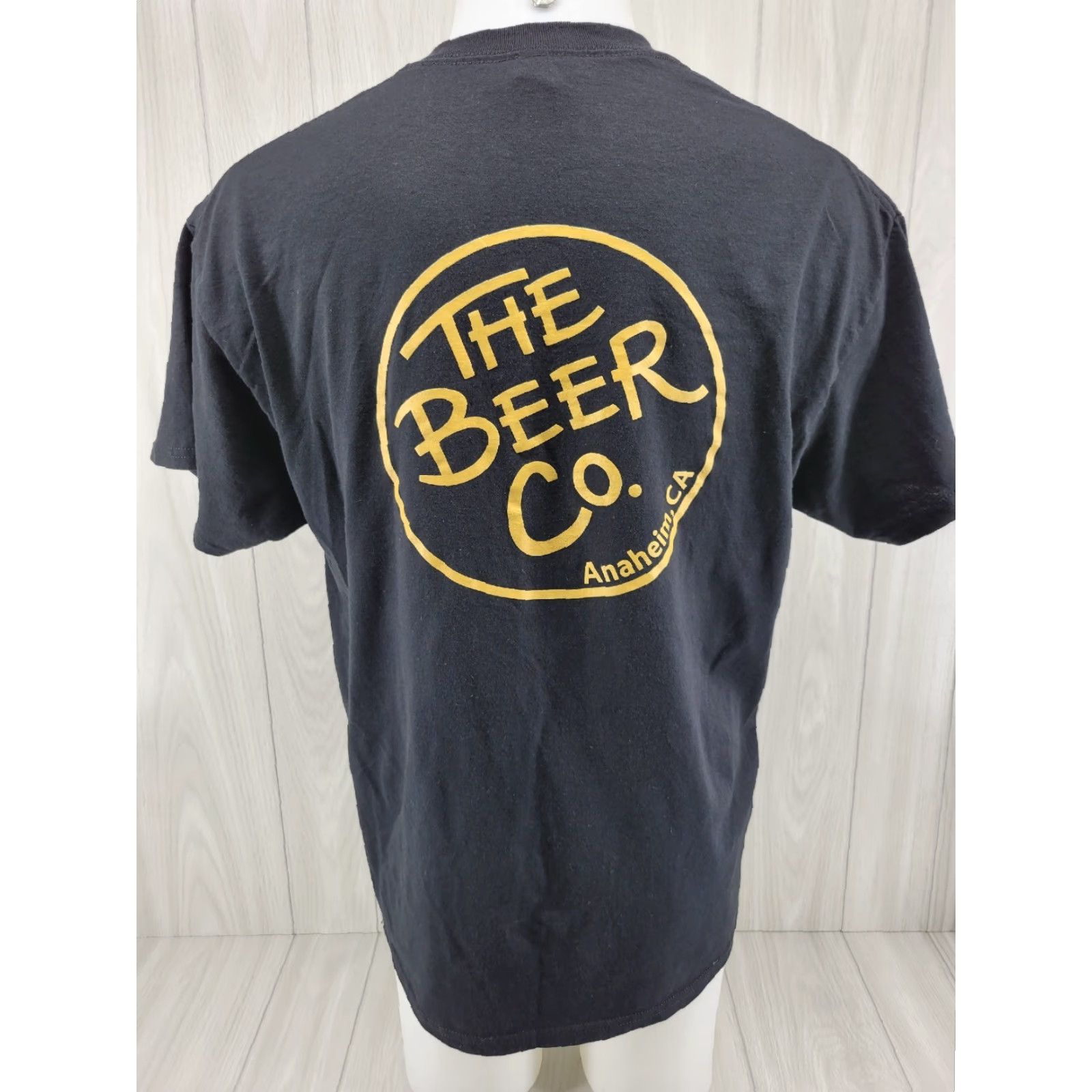 Gildan VINTAGE The Beer Co. Anaheim CA Men's Shirt Black Size XL Size US XL / EU 56 / 4 - 2 Thumbnail