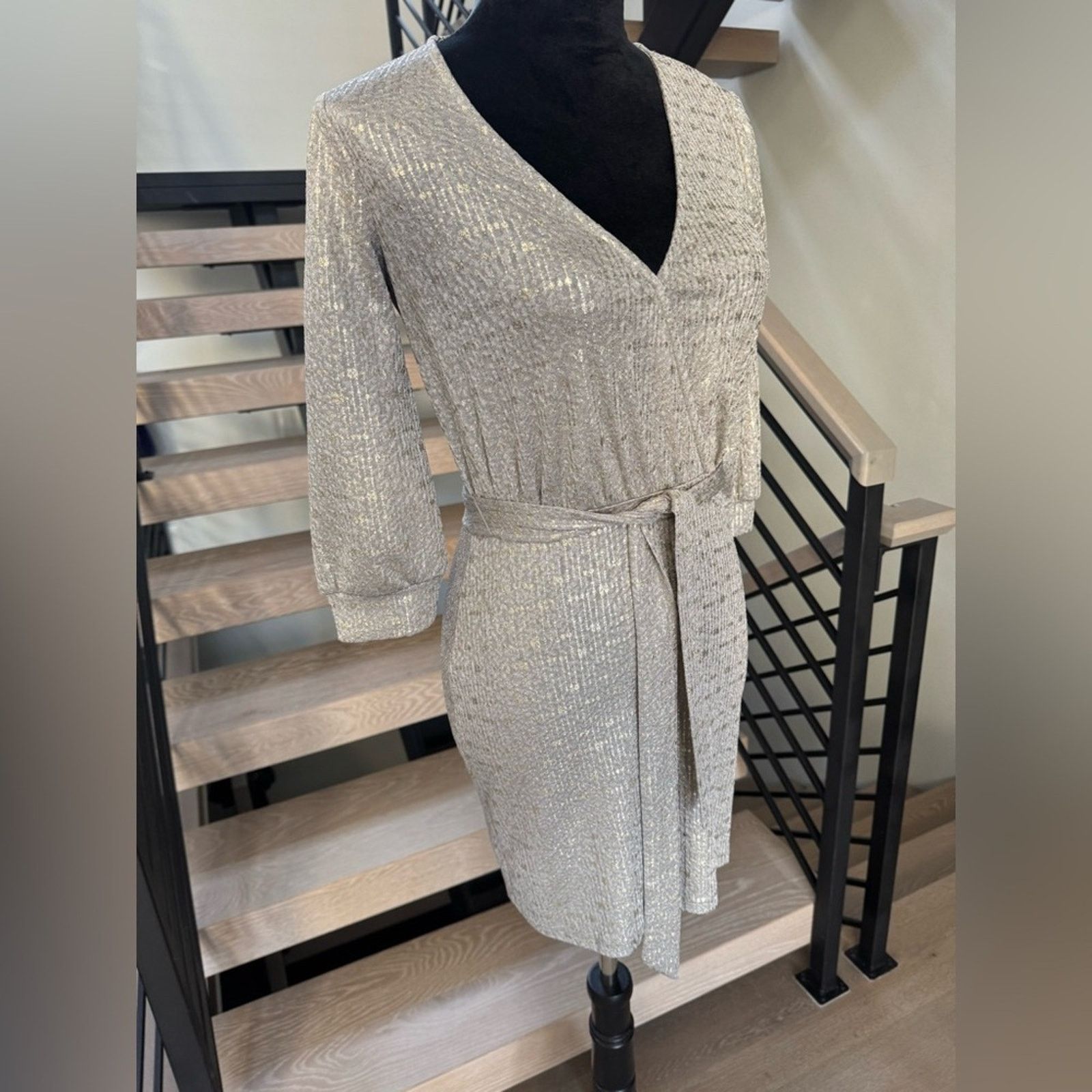 Other Y2K Party shimmery Silver Wrap Dress w 3/4 sleeves size XS Size S / US 4 / IT 40 - 4 Thumbnail