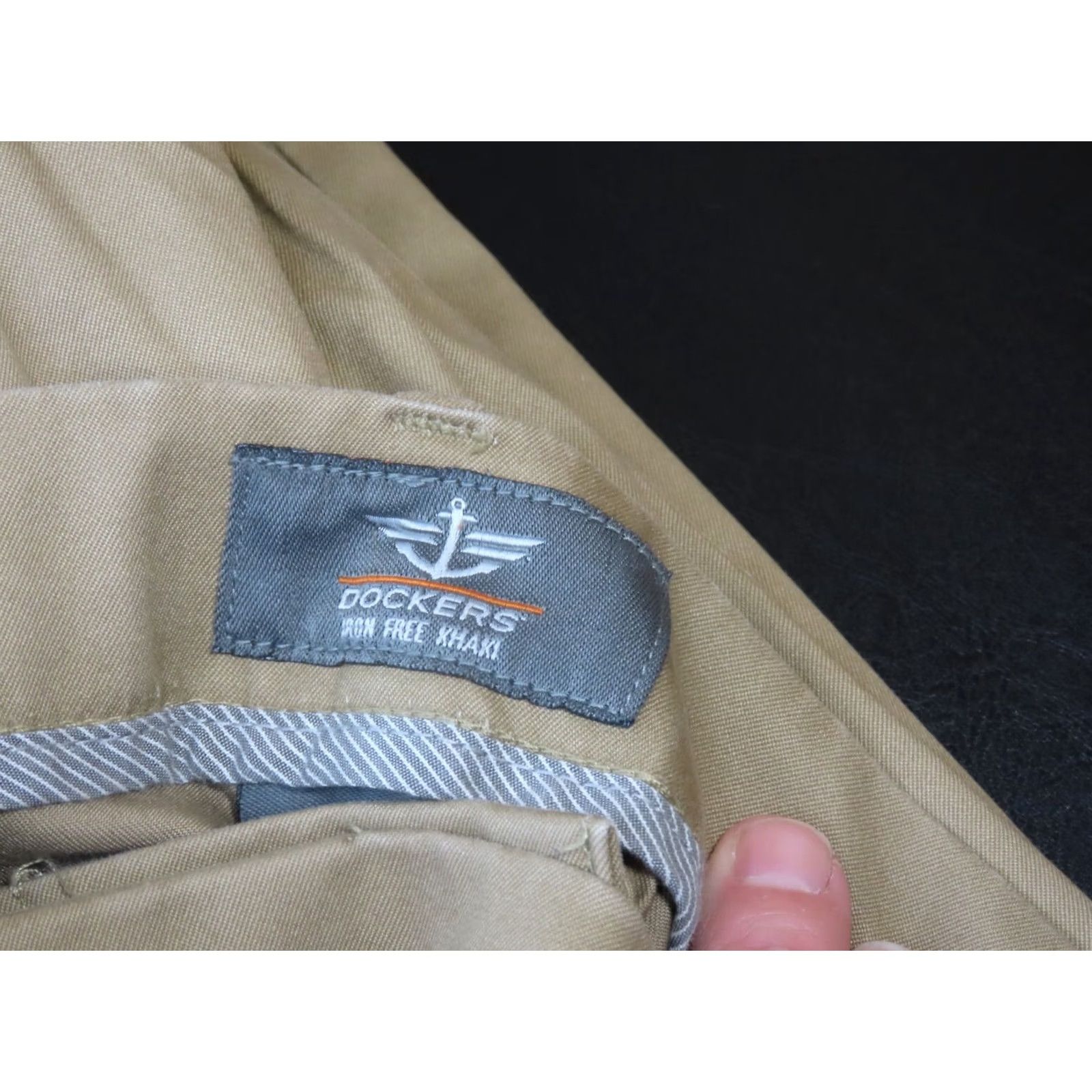 Dockers DOCKERS Pants Classic Fit 2 Pair Beige Tan Khaki 40x32 Straight Belt Loops Pockets Cotton Blend Regular Mens Size US 40 / EU 56 - 6 Thumbnail