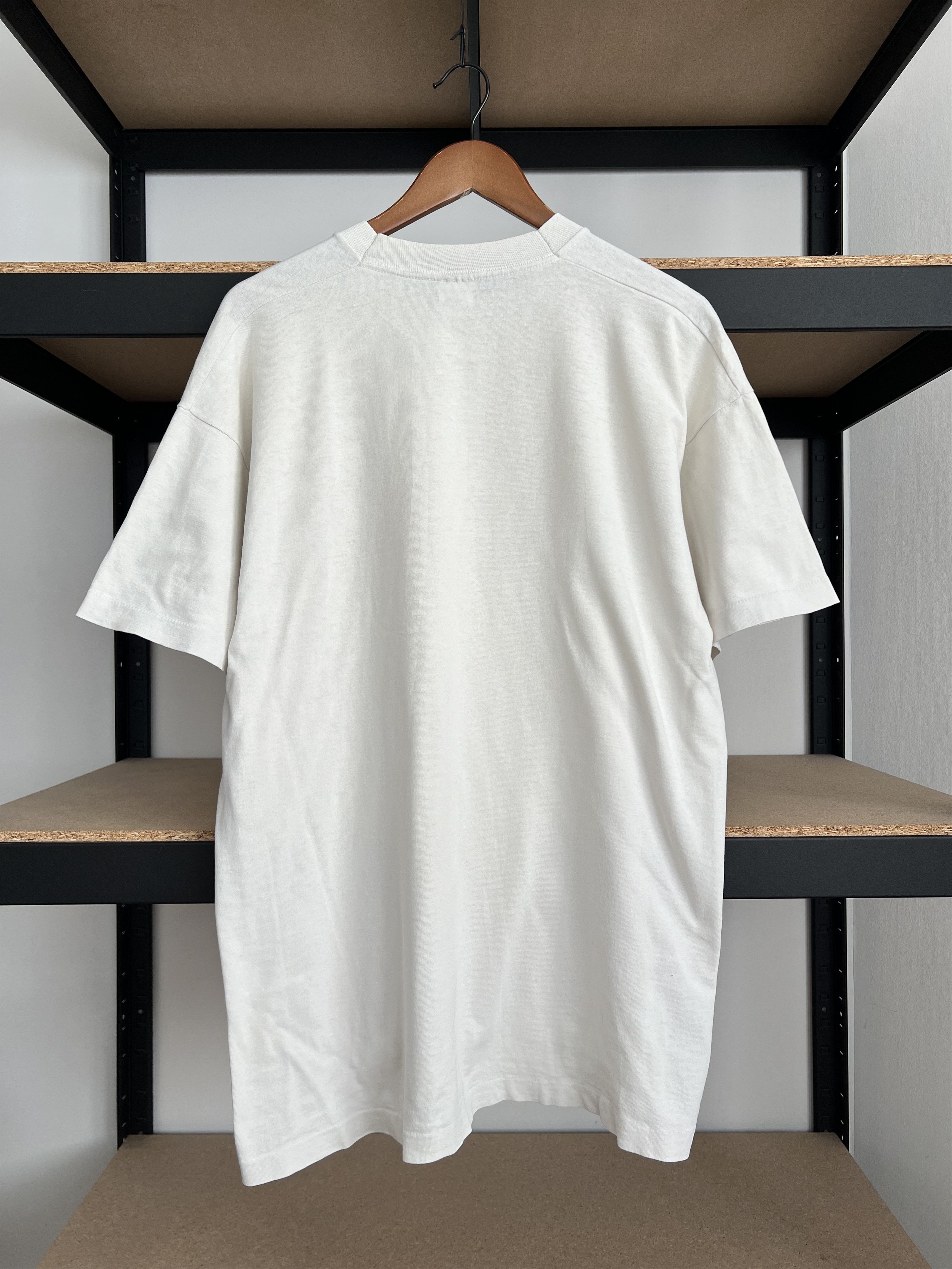 Vintage Vintage 90s USA Graphic Logo Country White T-shirt Size US XL / EU 56 / 4 - 2 Thumbnail