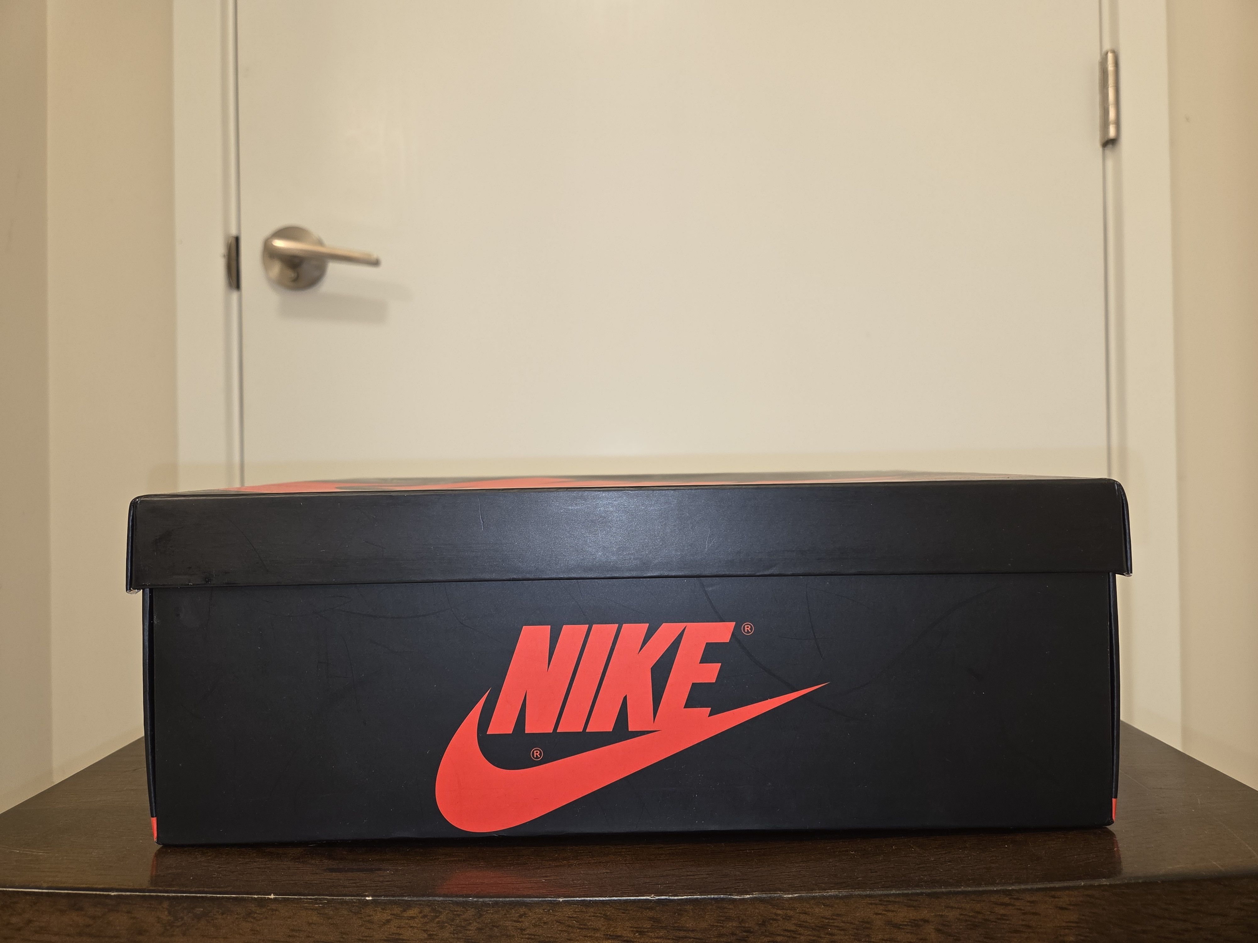 Jordan Brand Retro Air Jordan 1 obsidian, size 9.5 Size US 9.5 / EU 42-43 - 13 Thumbnail