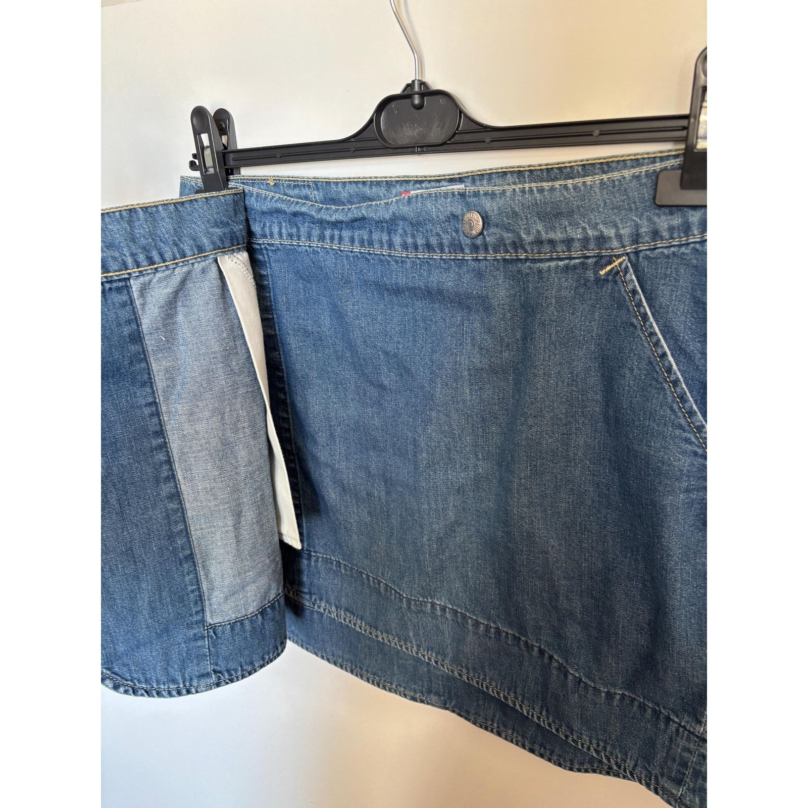 Japanese Brand × Levi's × Levi's Vintage Clothing Levi's Engineered Girls Small A-Line Denim Skirt Y2K Archive Size 27" / US 4 / IT 40 - 6 Thumbnail