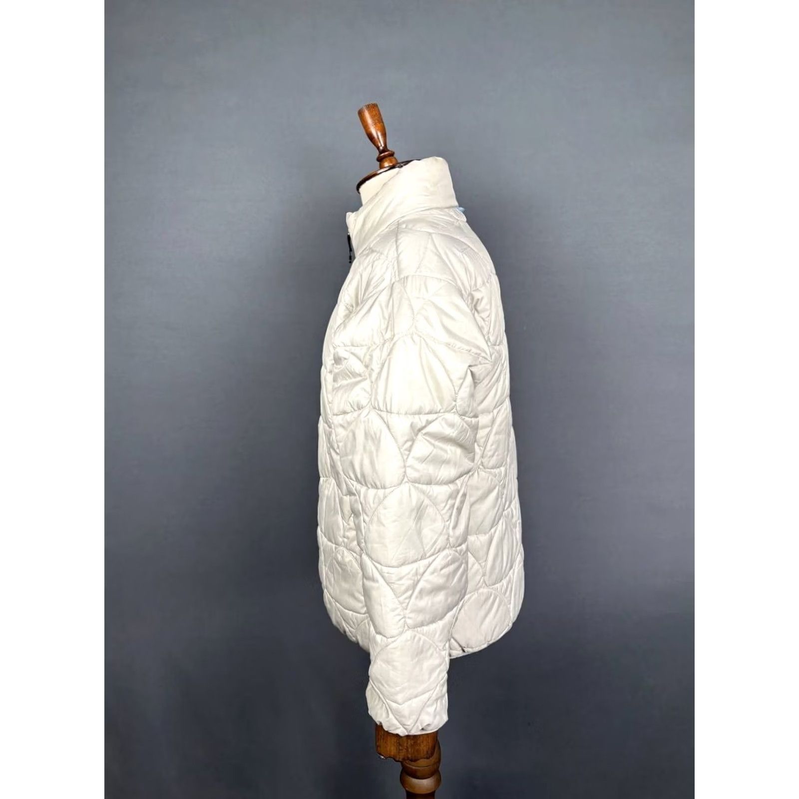Nike Nike Quilted Jacket Mens Outer Layer L Ivory Polyester Long Sleeve Size US L / EU 52-54 / 3 - 6 Thumbnail