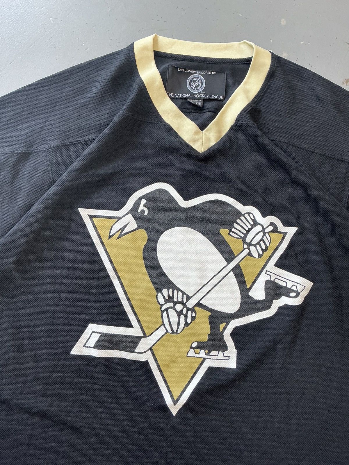 NFL × Vintage Vintage NFL penguin 🐧 print hockey jersey Size US L / EU 52-54 / 3 - 3 Thumbnail