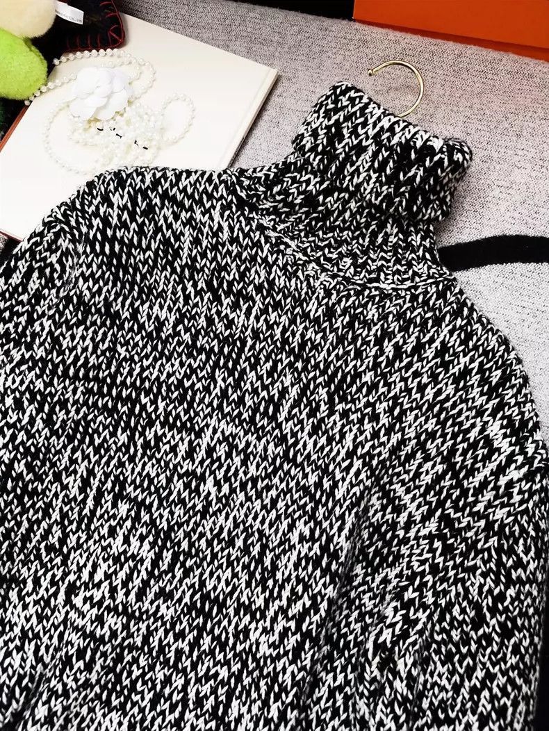Yves Saint Laurent Saint Laurent Black White Knit Turtleneck Sweater-2506 Size S / US 4 / IT 40 - 4 Thumbnail