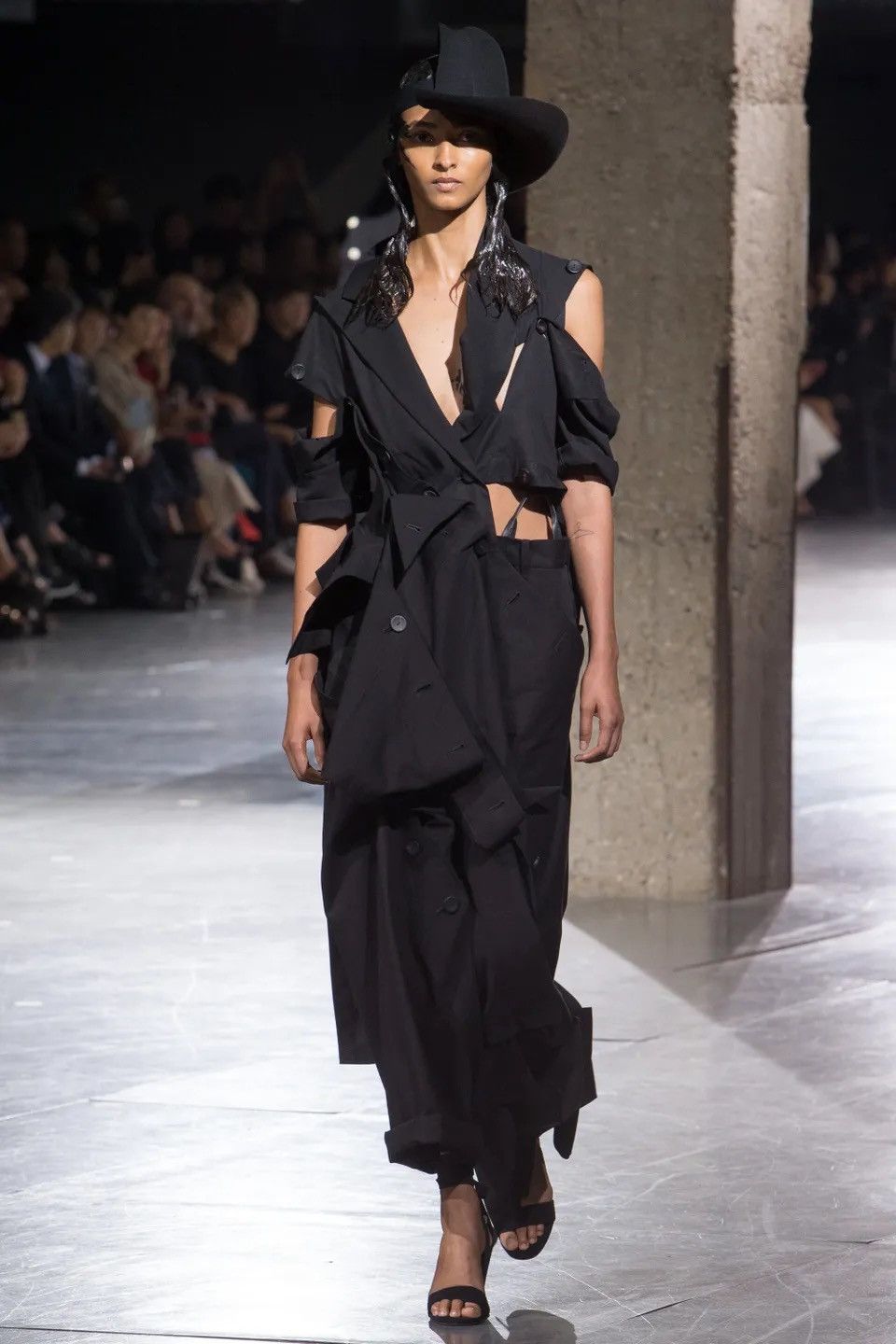 Yohji Yamamoto Yohji Yamamoto Femme SS18 Drape Button Asymmetrical Jacket Size M / US 6-8 / IT 42-44 - 3 Thumbnail
