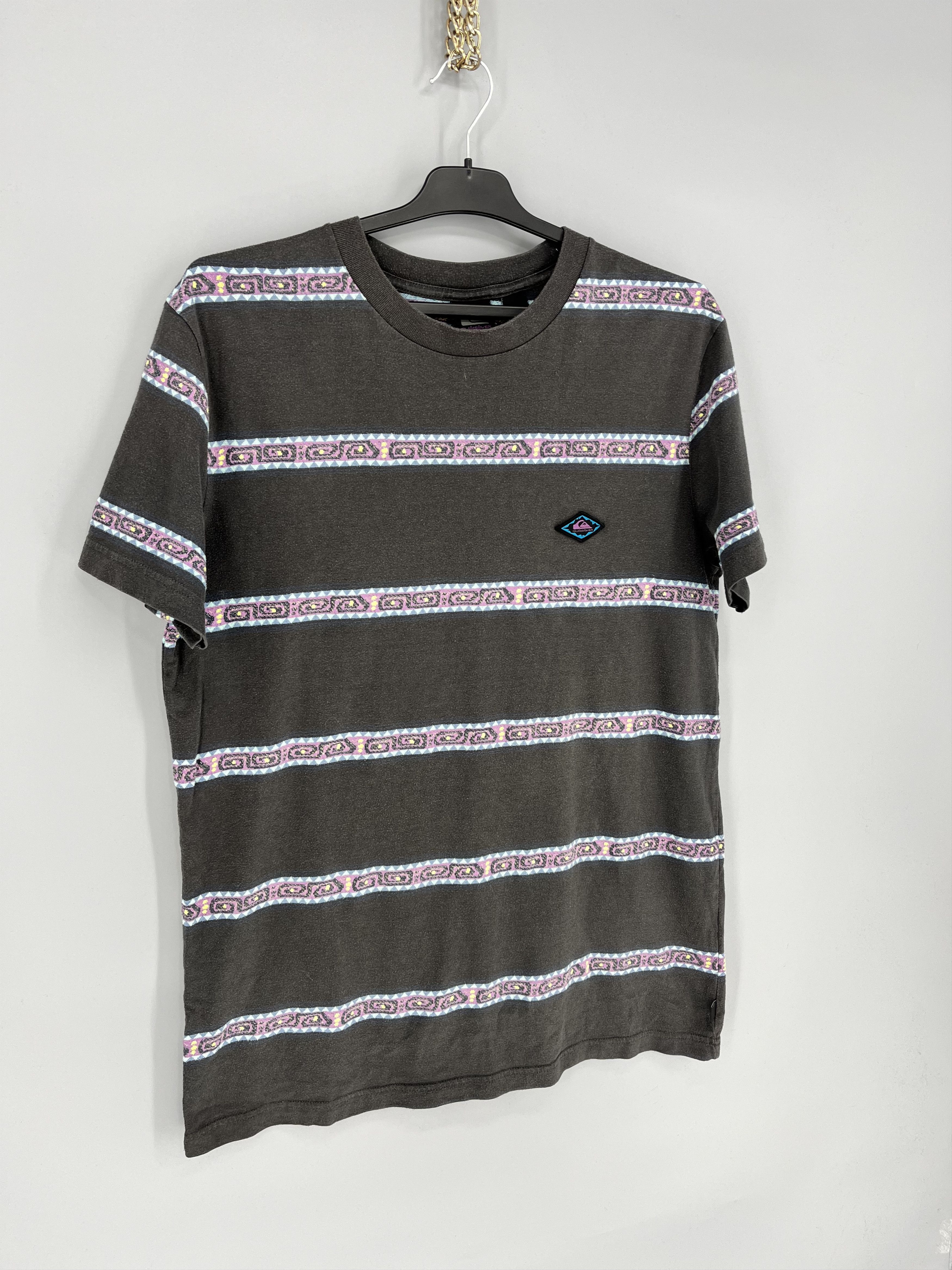 Quiksilver Vintage Quiksilver monogram T-Shirt Size M White Surf Skate Size US M / EU 48-50 / 2 - 2 Thumbnail