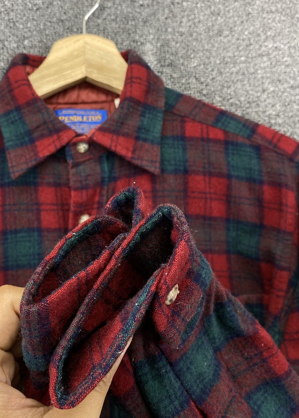 Pendleton Vintage Pendleton Wool Flannel Shadow Plaid Shirts Button Up Size M / US 6-8 / IT 42-44 - 9 Thumbnail