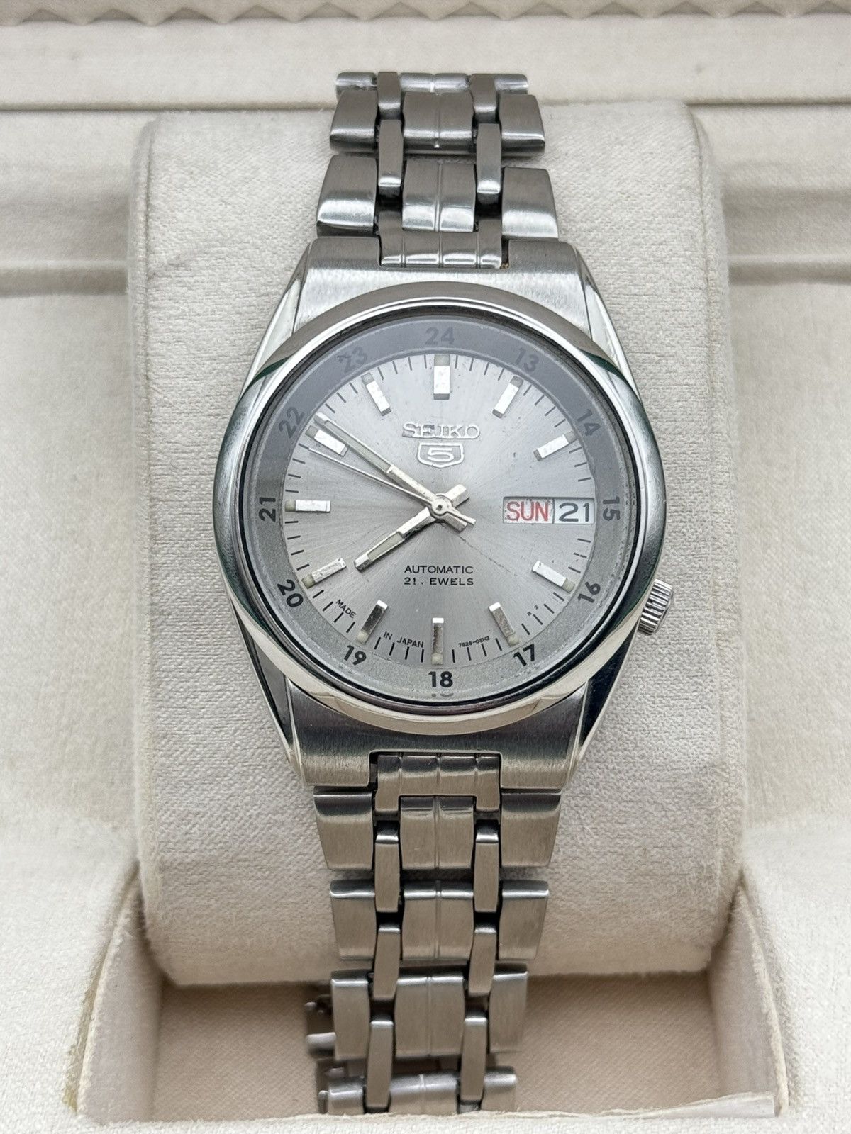 SEIKO 5 7S26 AUTOMATIC WHITE DIAL BEAUTIFUL MEN’S WRISTWATCH
