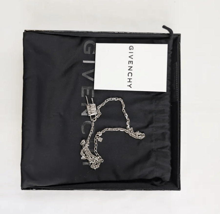 Givenchy o1srvl11e0725 Dup / Size: OS / Lock Necklace in Silver Size ONE SIZE - 7 Thumbnail