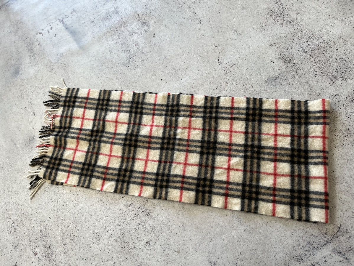 Burberry Burberrys Of London Vintage Scarf 100% Cashmere England Size ONE SIZE - 2 Thumbnail