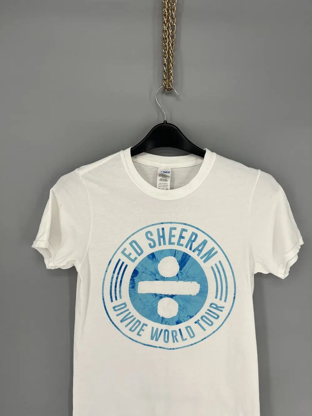 Vintage Vintage Y2K Ed Sheeran Divide World Tour T-Shirt S Size Size US S / EU 44-46 / 1 - 6 Thumbnail