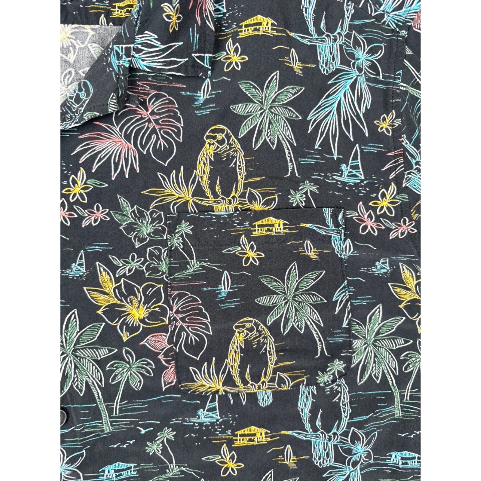 Vintage Goodfellow & Co Shirt Men 2XL XXL Black Macaws AOP Hawaiian Button Up 100% Rayon Size US XXL / EU 58 / 5 - 6 Thumbnail