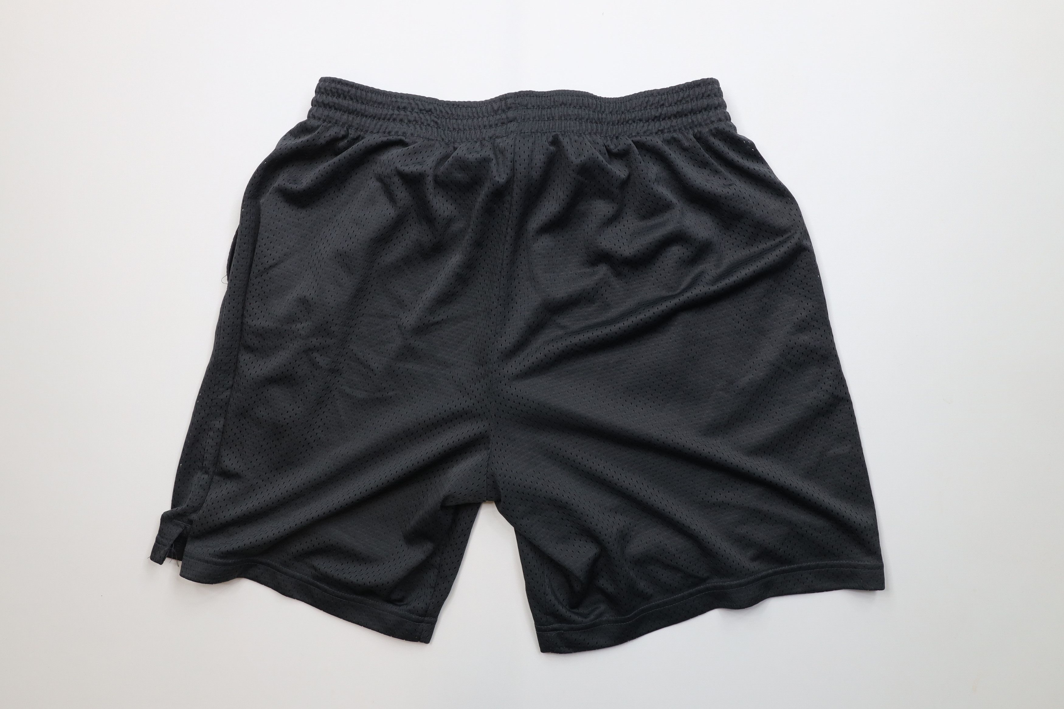 Vintage Vintage Y2K Streetwear Above Knee Gym Basketball Shorts Gray Size US 34 / EU 50 - 8 Thumbnail