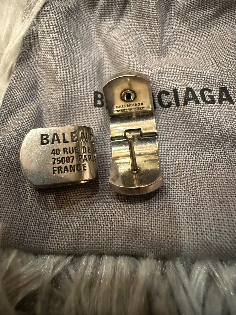 Balenciaga Balenciaga U-shaped logo letter earrings Size ONE SIZE - 6 Thumbnail