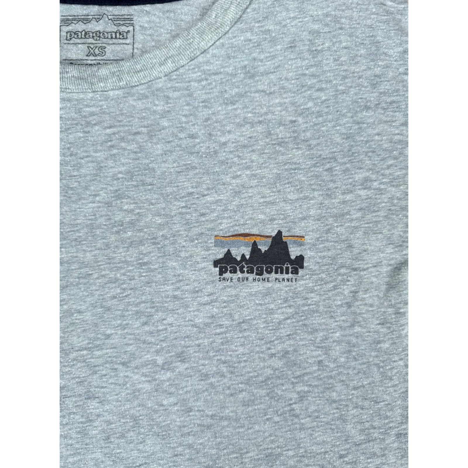 Patagonia Patagonia Shirt XS Women Blue Short Sleeve Crew Neck ’73 Skyline CROP USA Logo Size XS / US 0-2 / IT 36-38 - 6 Thumbnail