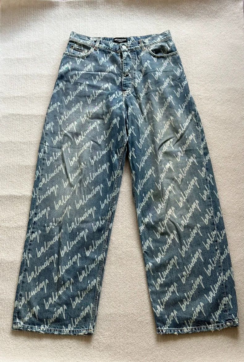 Balenciaga Balenciaga size s Bullet screen cursive writing logo full Size US 28 / EU 44 - 1 Thumbnail