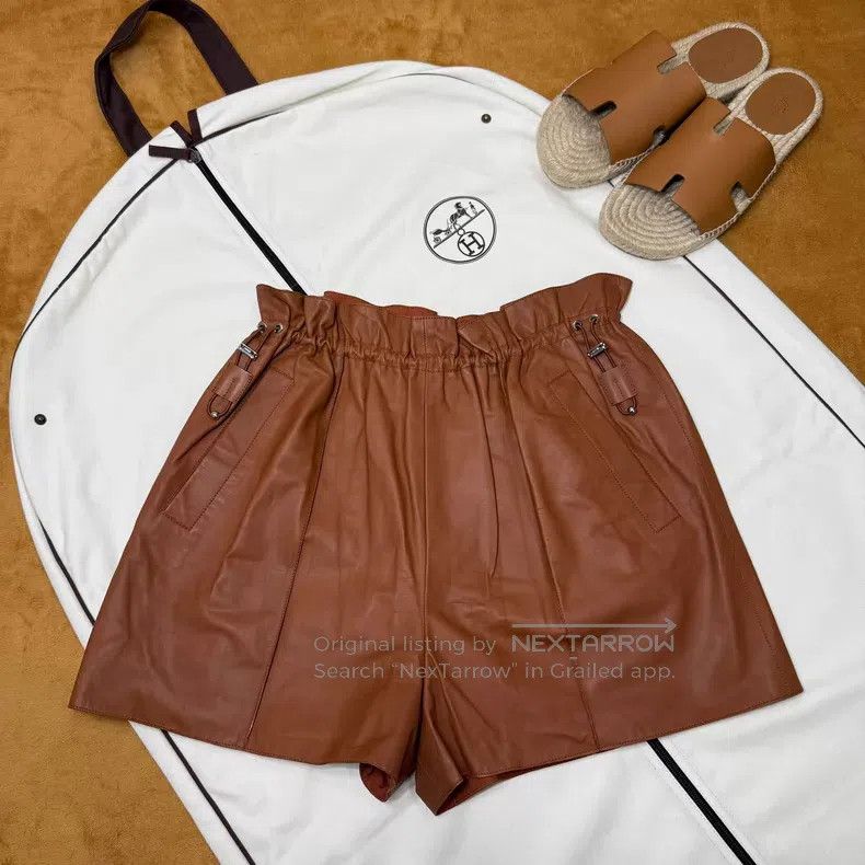 Hermes Hermes Caramel Flower Bud Leather Short Pants Size 42" / US 20 - 1 Thumbnail