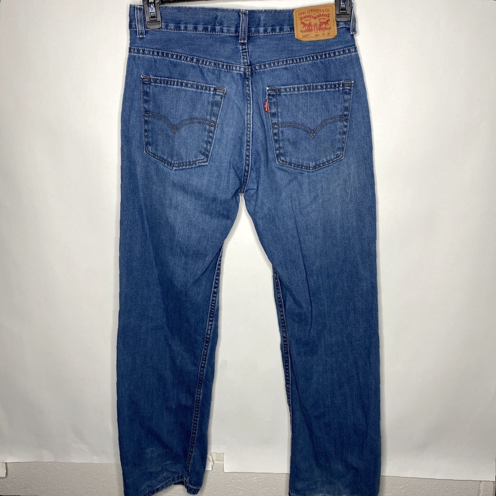 Levi's Levi’s 550 Jeans Straight 30x30 Medium Wash Blue Mens Regular 5-Pocket Denim Zip Closure Size US 30 / EU 46 - 7 Thumbnail