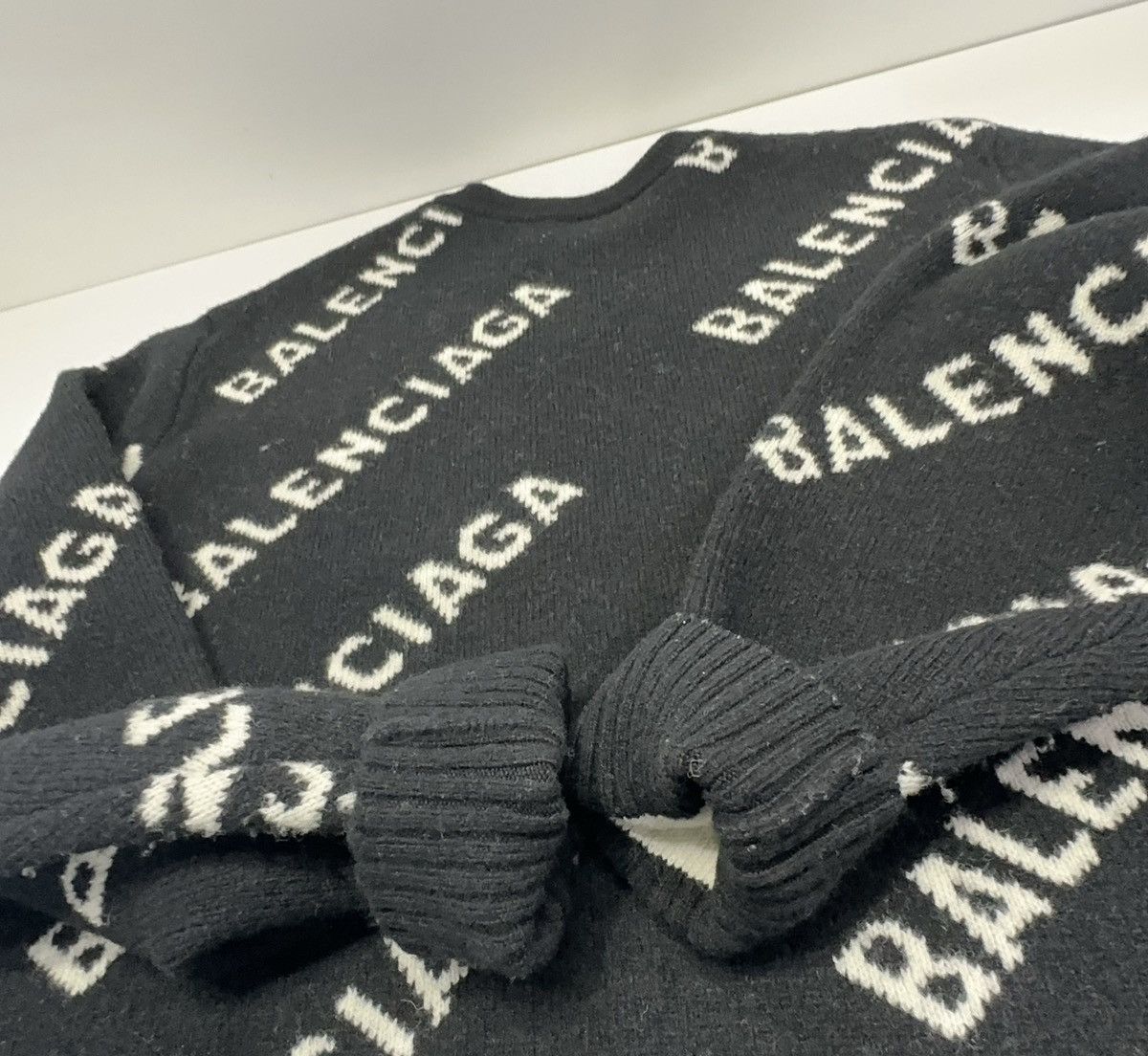 Balenciaga Balenciaga Allover Logo Crewneck sweater Size M / US 6-8 / IT 42-44 - 9 Thumbnail