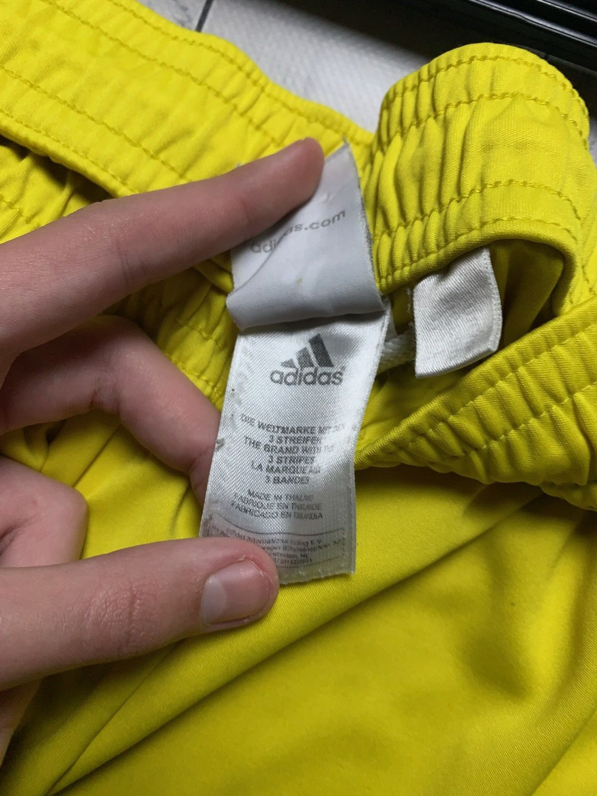 Adidas × Vintage Vintage adidas Liverpool soccer shorts size XL yellow rare Size US 38 / EU 54 - 5 Thumbnail