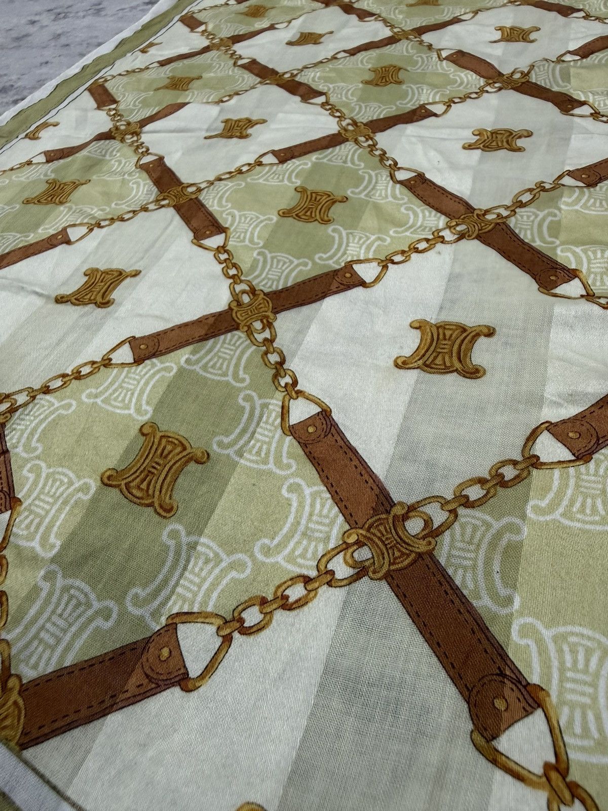 Celine Celine Handkerchief/Pocketsquares Olive Green Size ONE SIZE - 8 Thumbnail