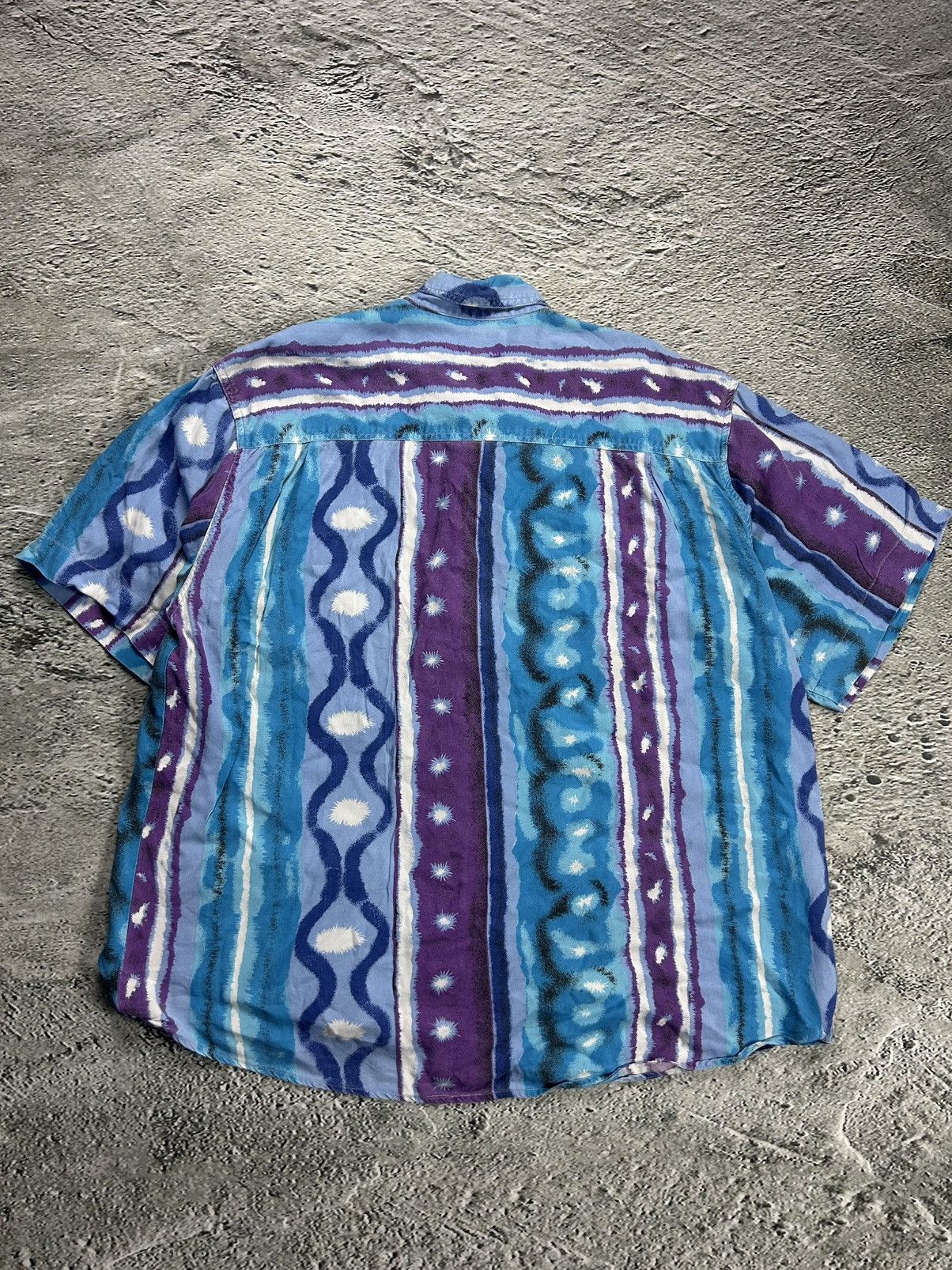 Vintage Hawaiian Shirt abstract vintage blue purple Size US L / EU 52-54 / 3 - 8 Thumbnail