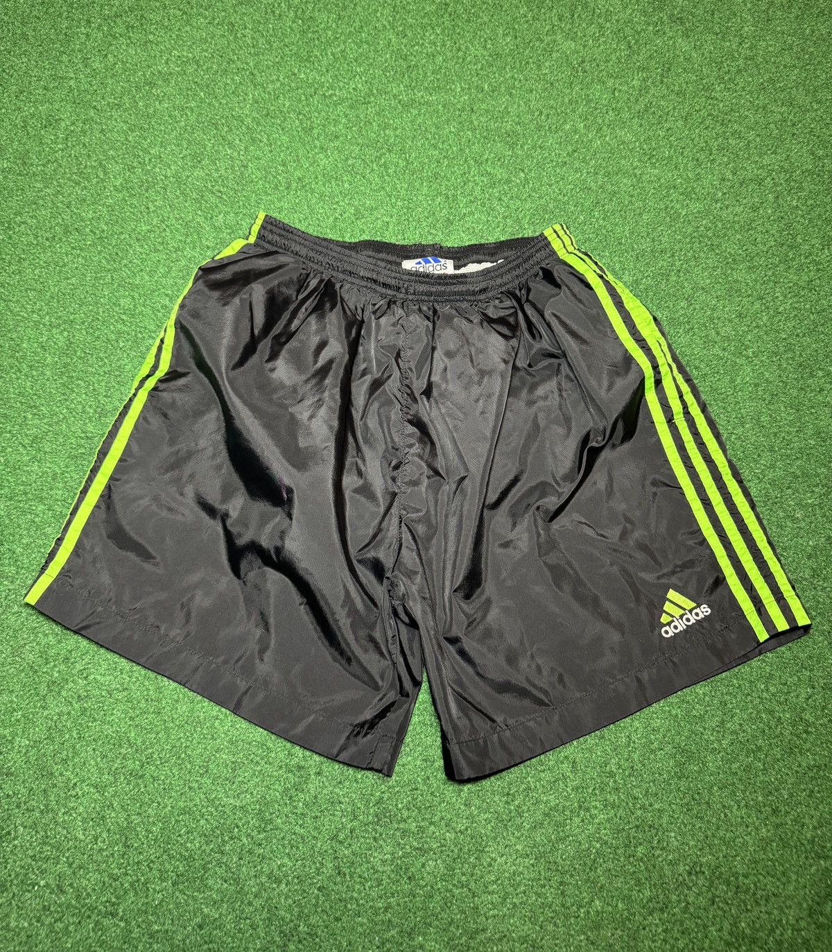 Adidas Adidas Shorts Large Vintage 90s Pockets Black 9” Drawstring Size US 29 - 1 Thumbnail
