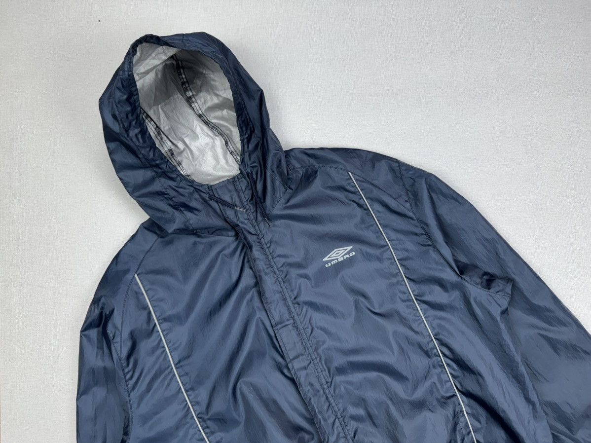 Umbro × Vintage Men’s Vintage UMBRO Waterproof Windbreaker Jacket size L Size US L / EU 52-54 / 3 - 2 Thumbnail
