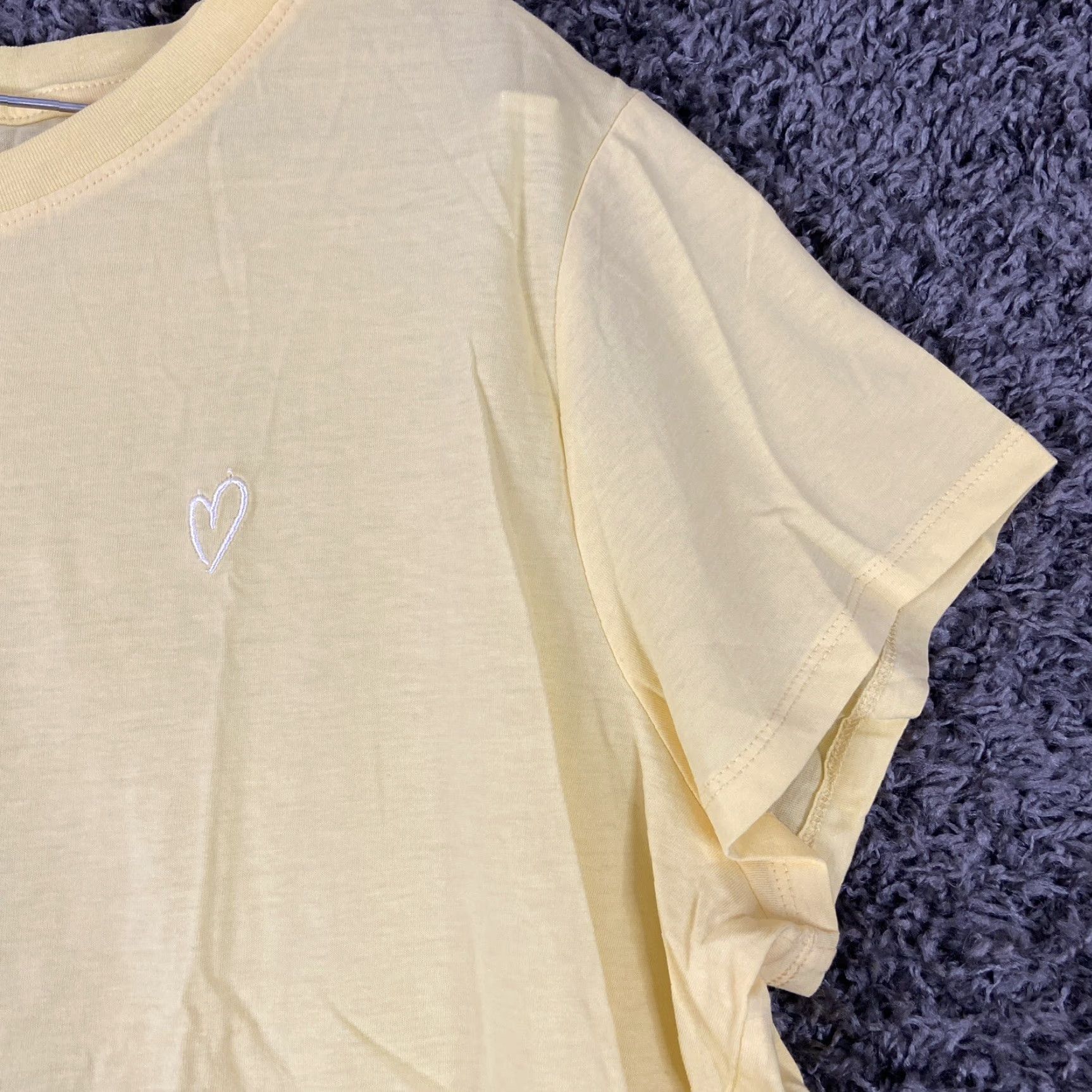 Vintage DIVIDED Blouse Shirt Women 2XL Yellow Short Sleeve Embroidered Heart Top Size XXL / US 16-18 / IT 52-54 - 3 Thumbnail