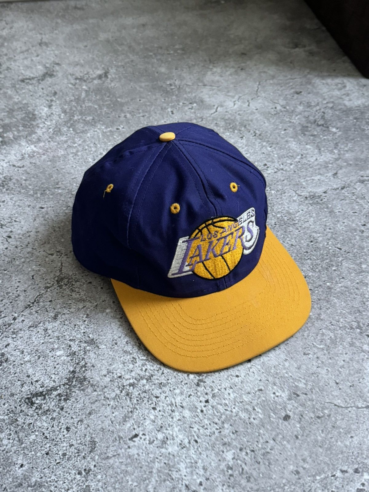 NBA × Vintage Vintage Lakers basketball SnapBack cap Size ONE SIZE - 1 Thumbnail