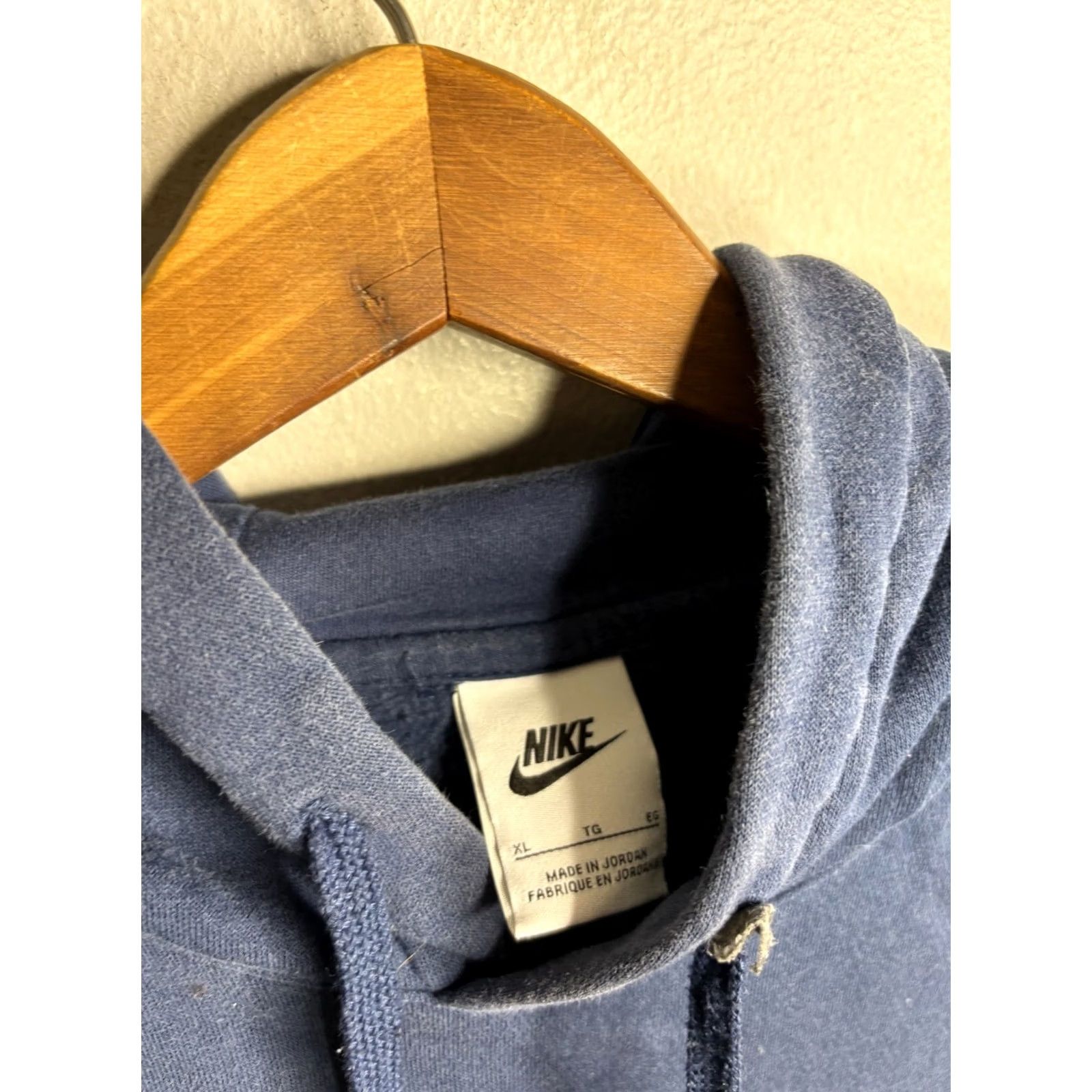 Nike Nike Hoodie XL Navy Club Fleece Pullover Embroidered Swoosh BV2654-410 Mens Size US XL / EU 56 / 4 - 3 Thumbnail